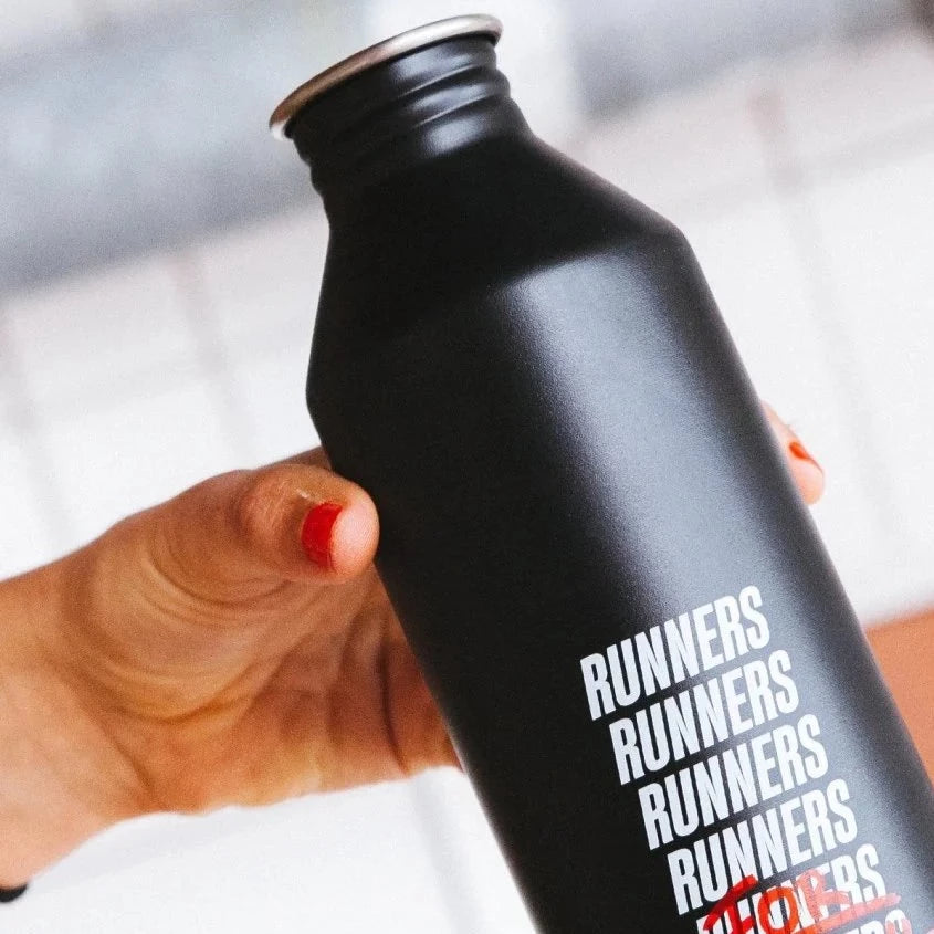 MIZU x The Good Run Wasserflasche 0,75 l "Runners for Equality"