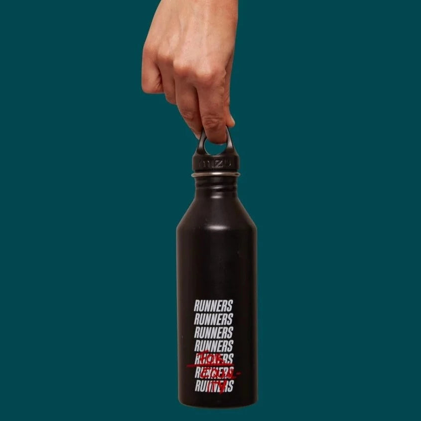 MIZU x The Good Run Wasserflasche 0,75 l "Runners for Equality"