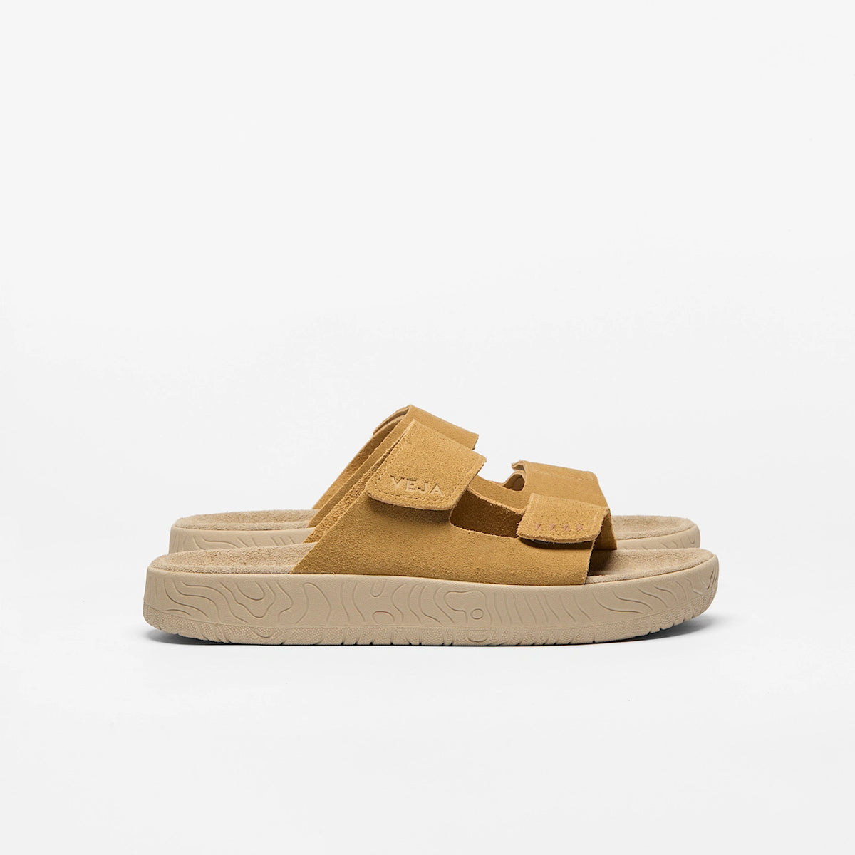 VEJA Unisex Sandalen "Etna Suede Soft" Ocre Almond