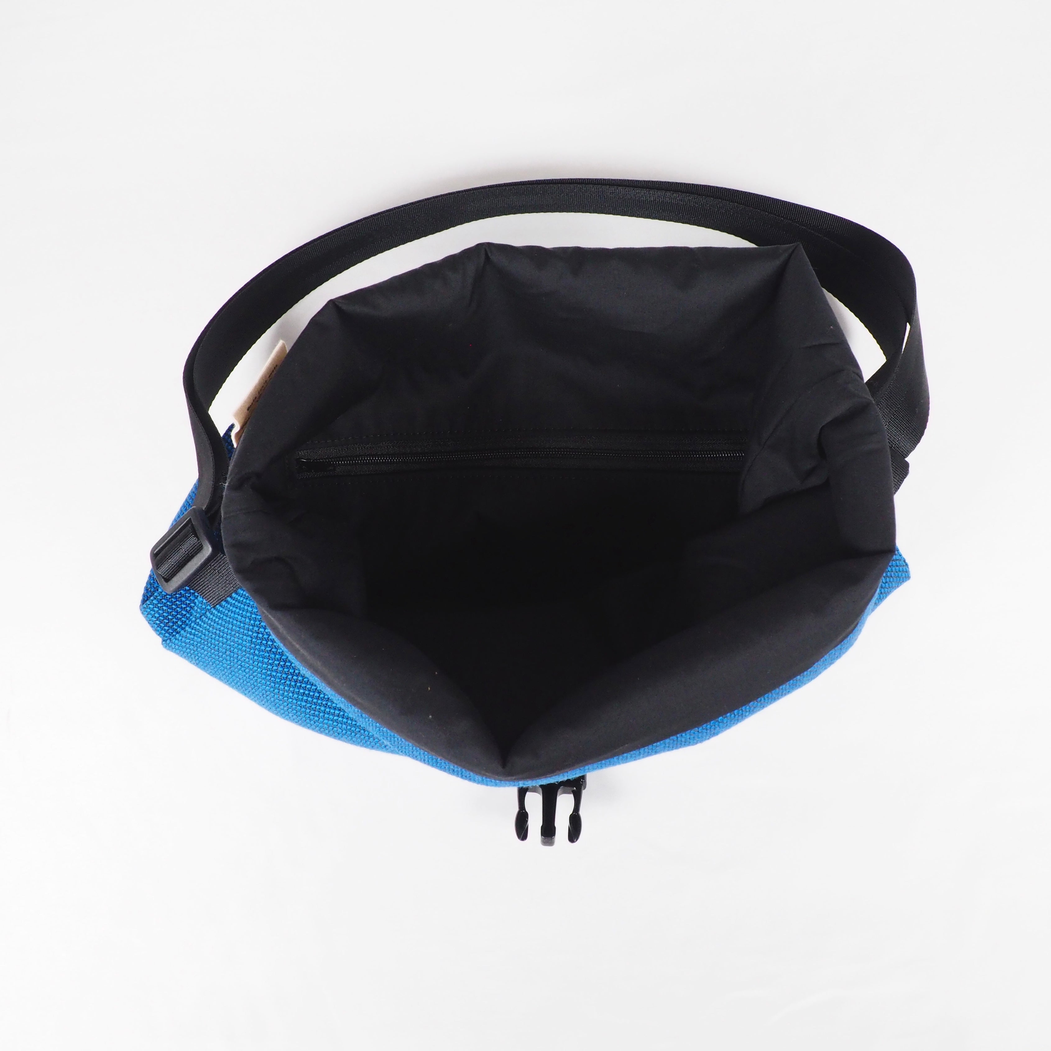 wassi handmade Bauchtasche eckig