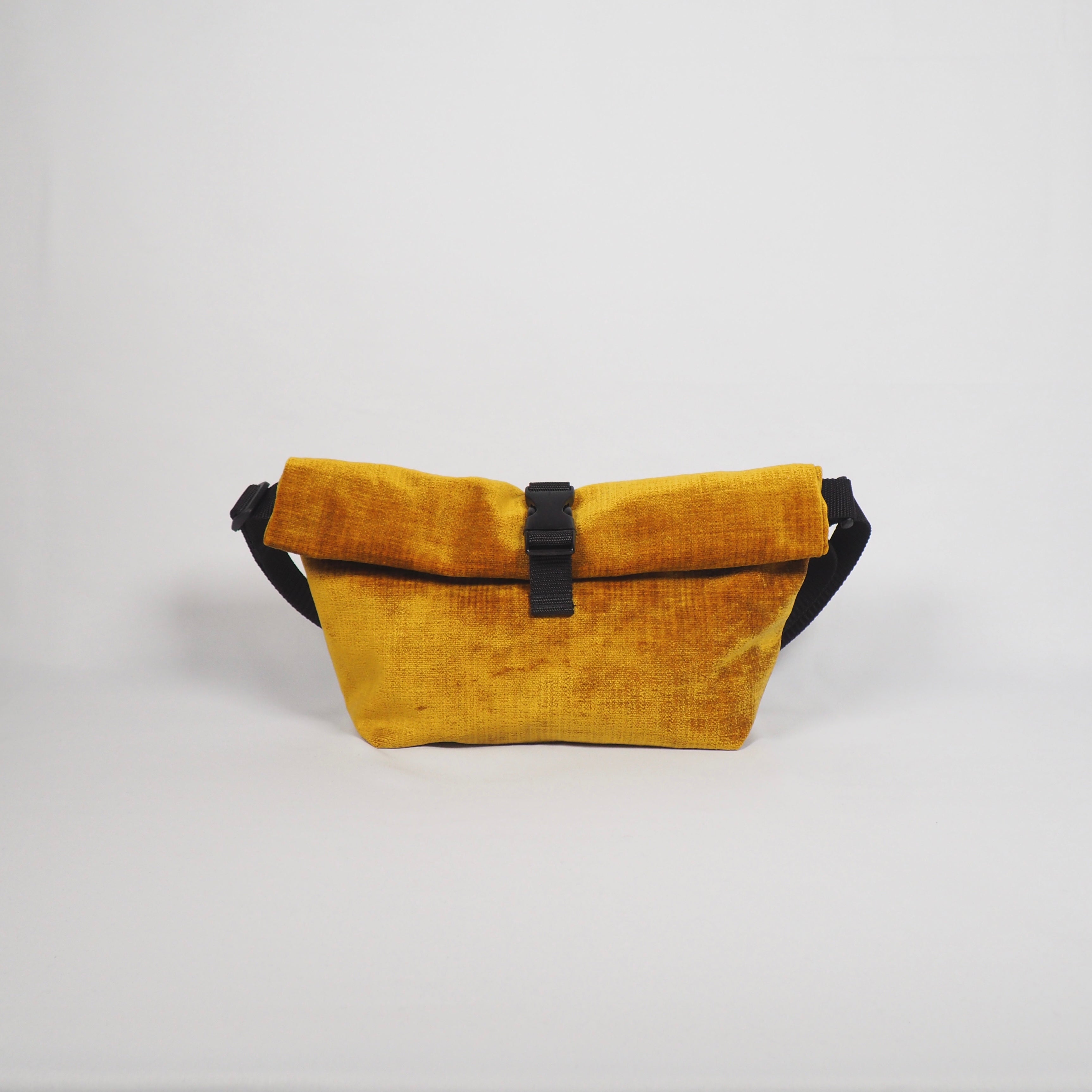 wassi handmade Bauchtasche eckig