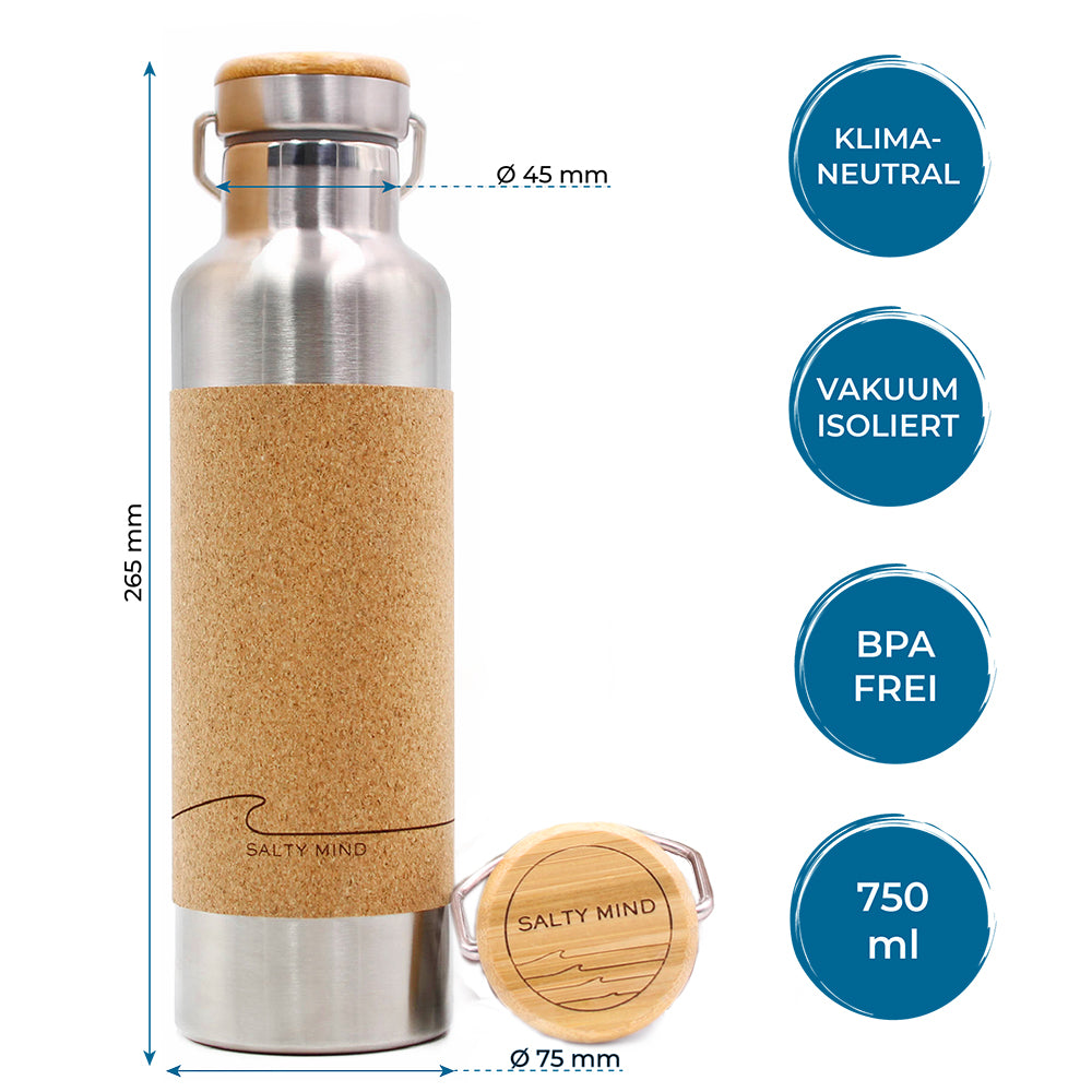 Metall-Trinkflasche mit Korkummantelung, Holzdeckel und den Auszeichnungen: klimaneutral, vakuumisoliert, BPA-frei, 750 ml.