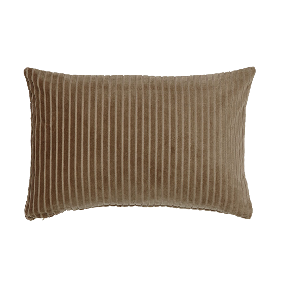 Ein rechteckiges, braunes Kissen mit einem weichen, samtigen Kordstoff mit vertikalen Streifen.