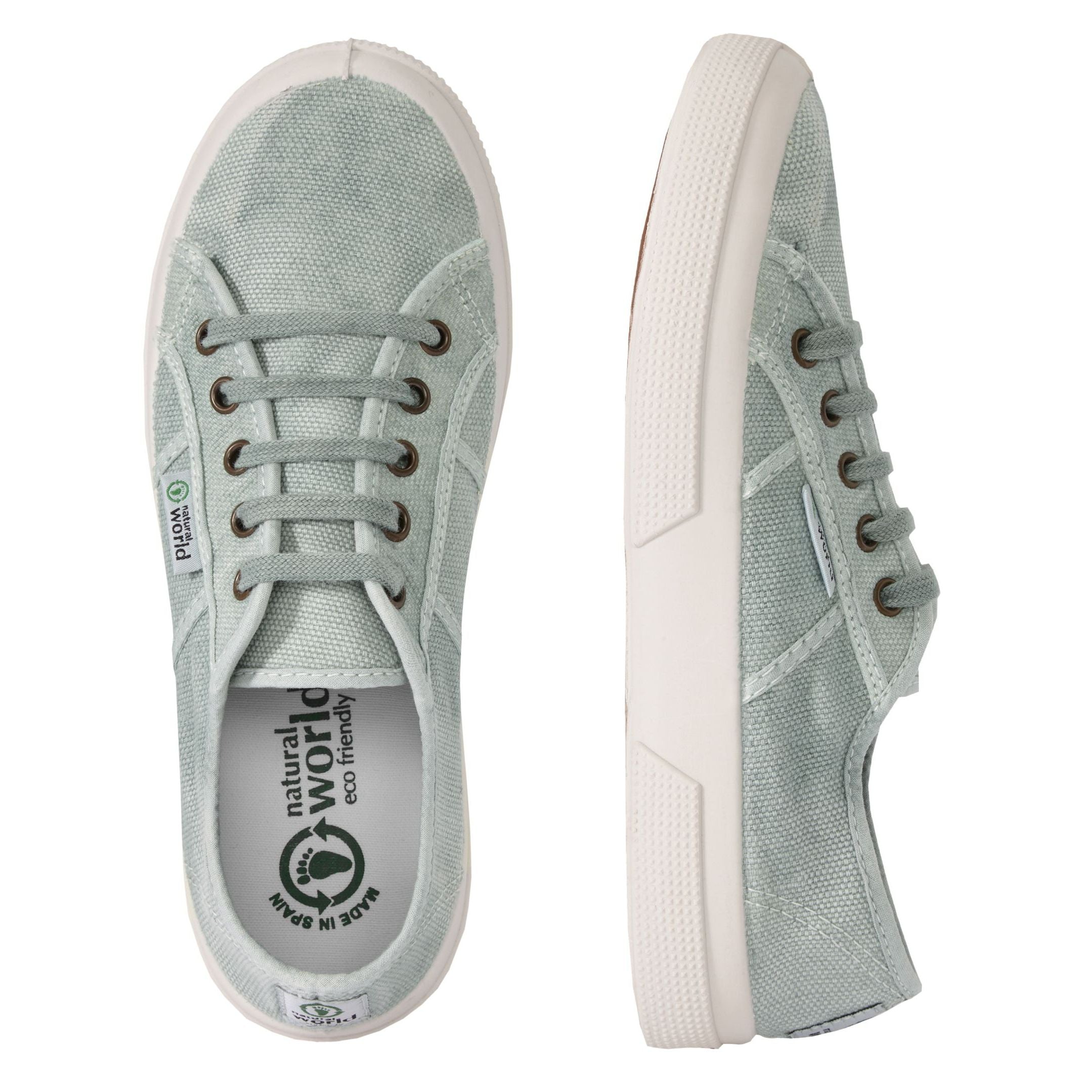 Zwei mintgrüne Leinenschuhe mit braunen Schnürsenkeln und weißen Sohlen, einer von oben und einer von der Seite gezeigt.