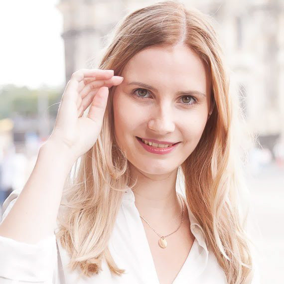 20190809-Gravur_Buchstabe_Name_Halskette_vergoldet_Oh_Bracelet_Berlin_2von3