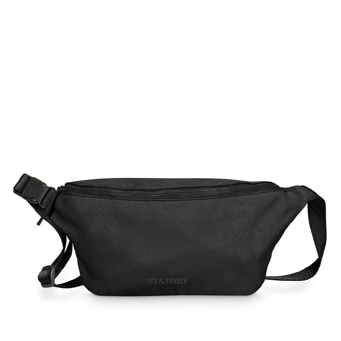 Schwarze Gürteltasche mit Reißverschluss und verstellbarem Riemen vor weißem Hintergrund.