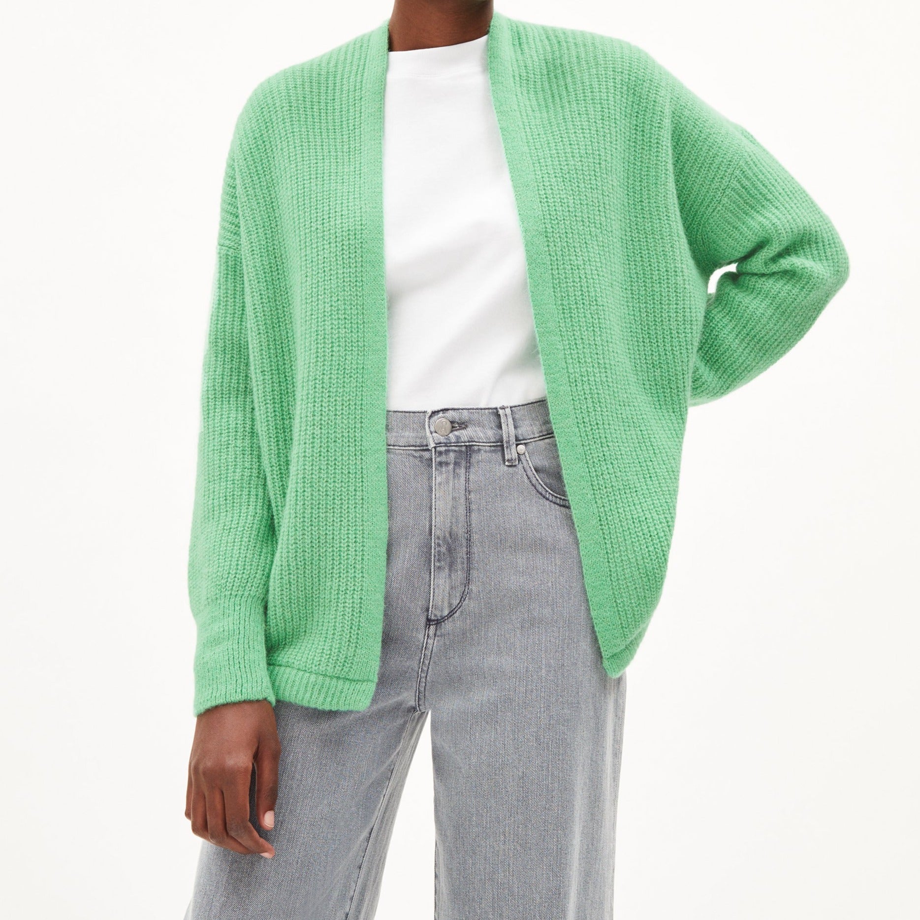 ARMEDANGELS Strick Cardigan Loose Fit "VILANAA" - apple neon