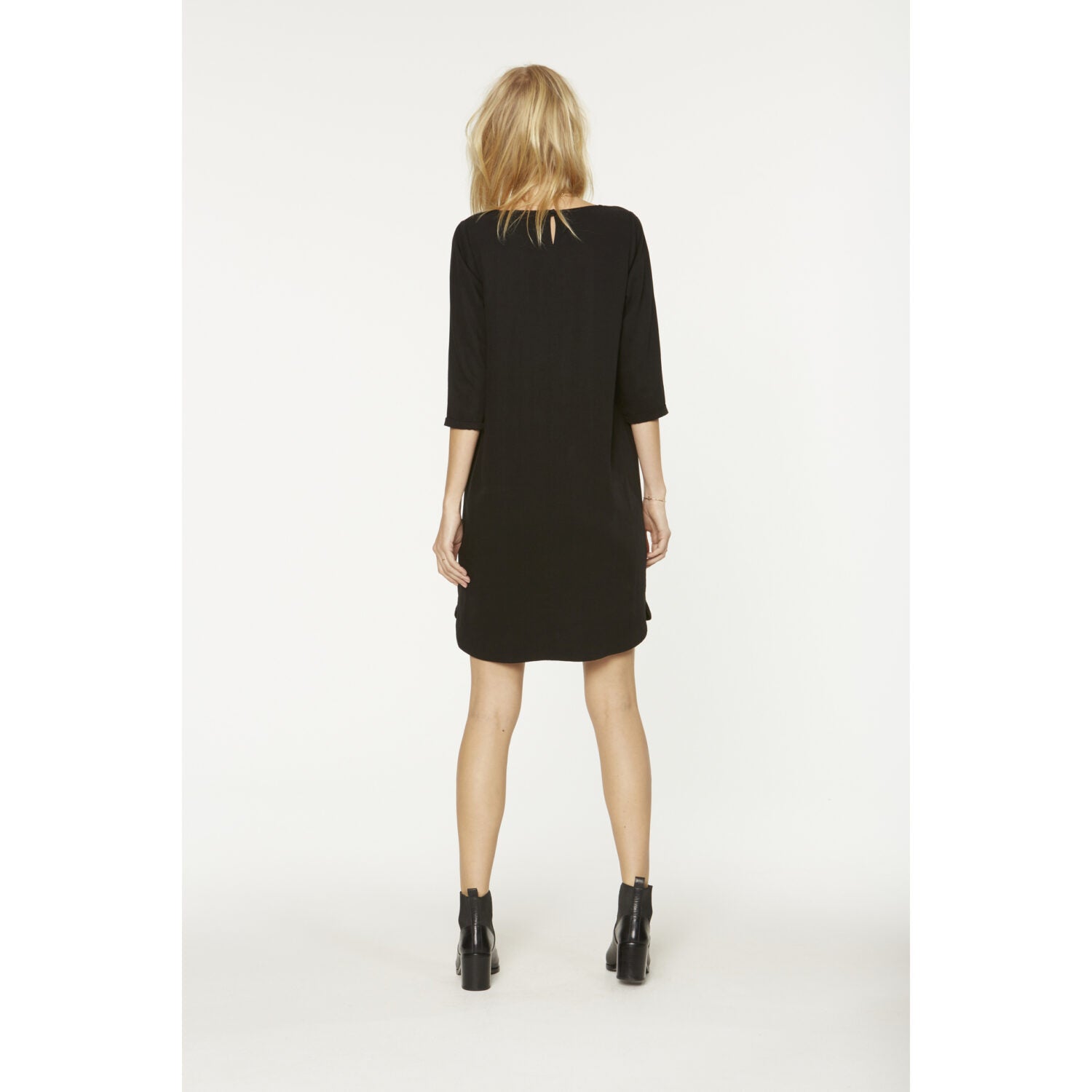 ARMEDANGELS Kleid FIANNAA schwarz (2)