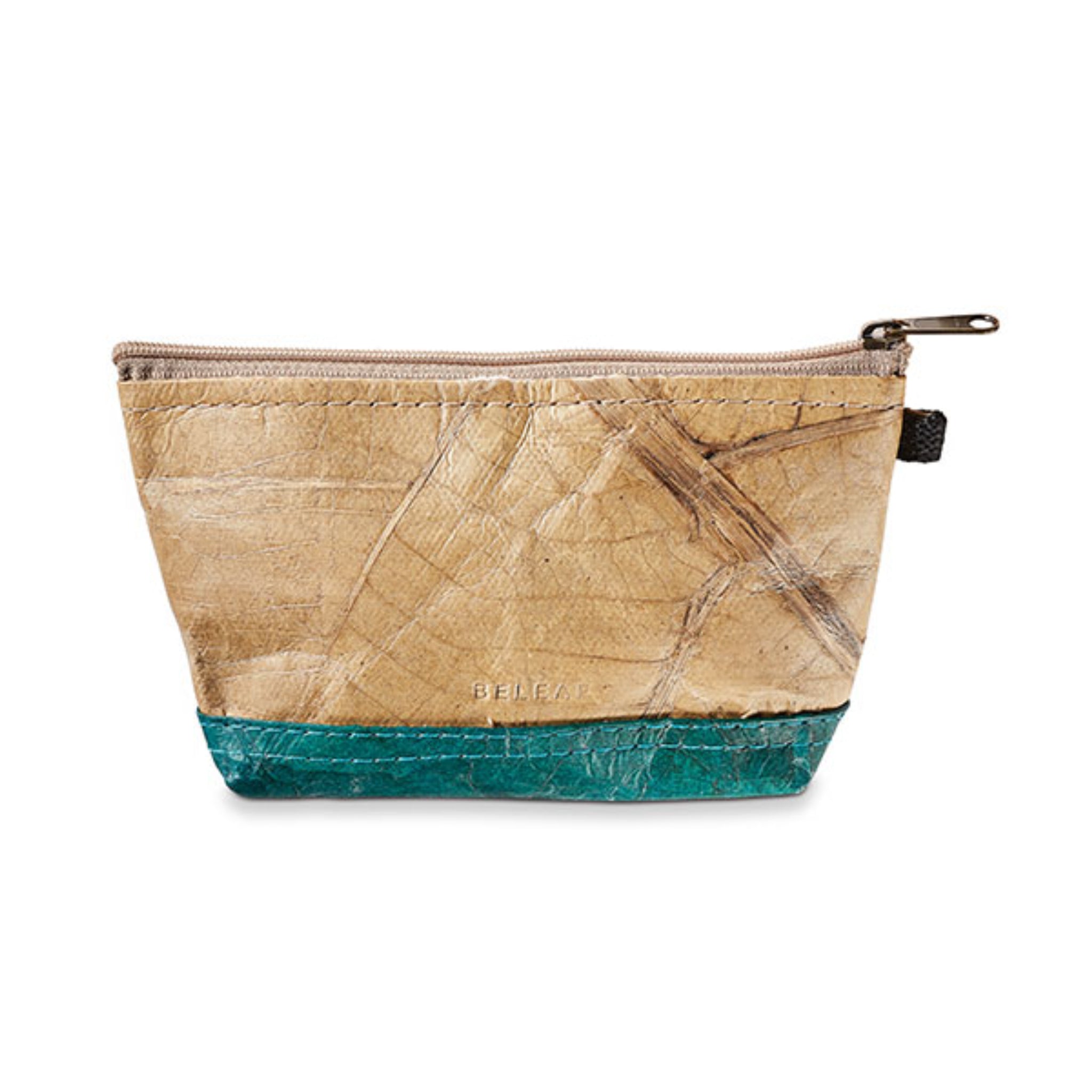 Kleiner beige-grüner Beutel aus Blattmaterial mit Reißverschluss.