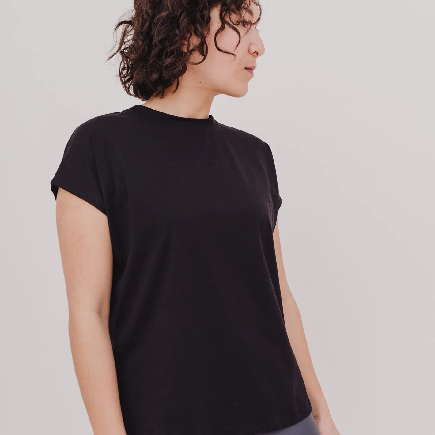 Besonnen T-Shirt "Natural Me" Jet Black