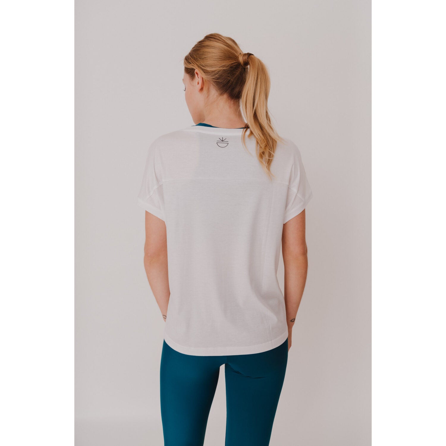 Besonnen_Shirt_FourReasons_weiß_2