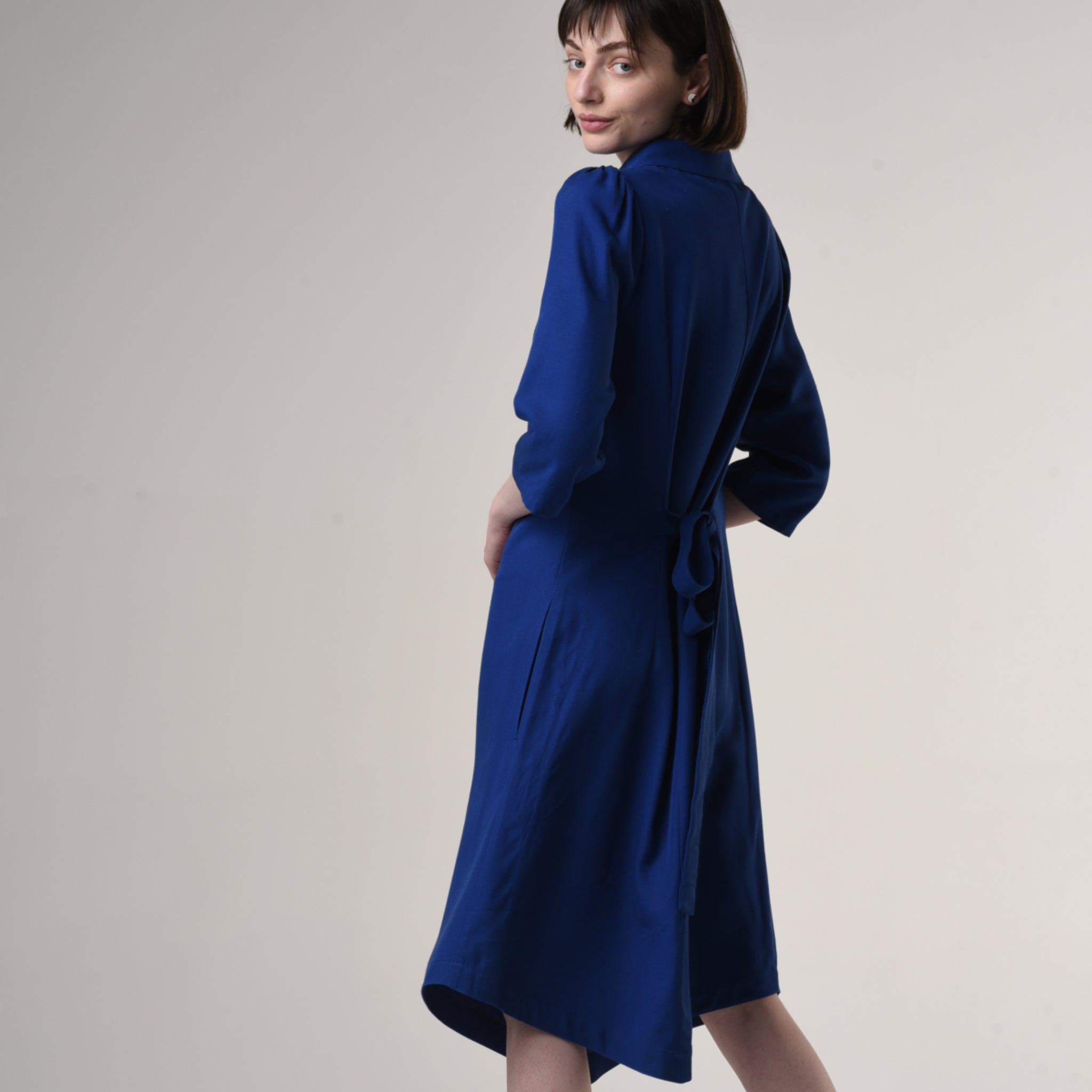 AYANI Kleid mit Bootsausschnitt "SUZI" - blau L