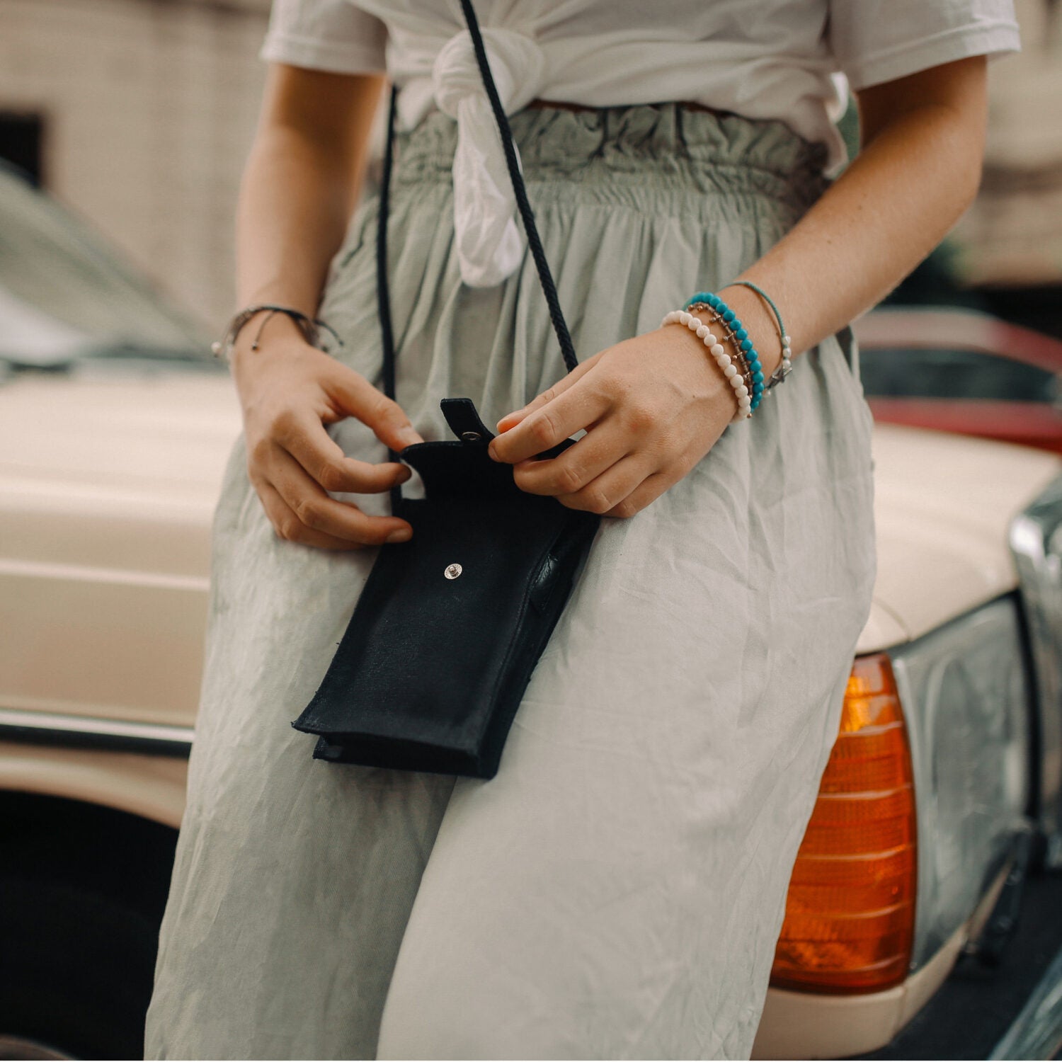 Fitz & Huxley Handytasche "EQUINOX" nano