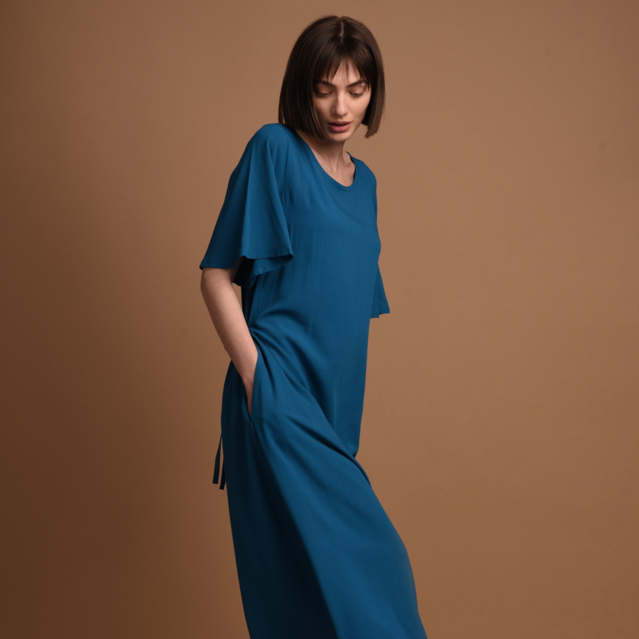 AYANI Lockeres Kleid "NIKA" - königsblau