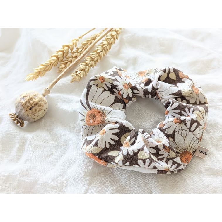 HEAVIN Scrunchie 2er-Set Margeriten Blumen & Leinen Pastell (3)