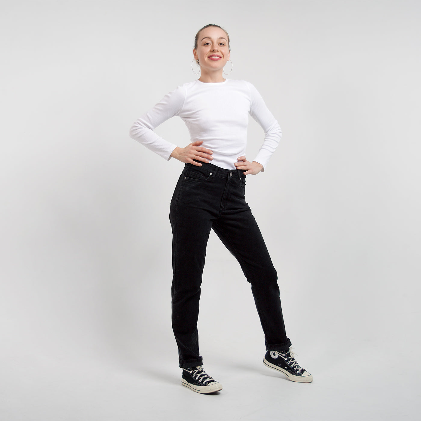 Honest Basics Women Straight 90`s Jeans