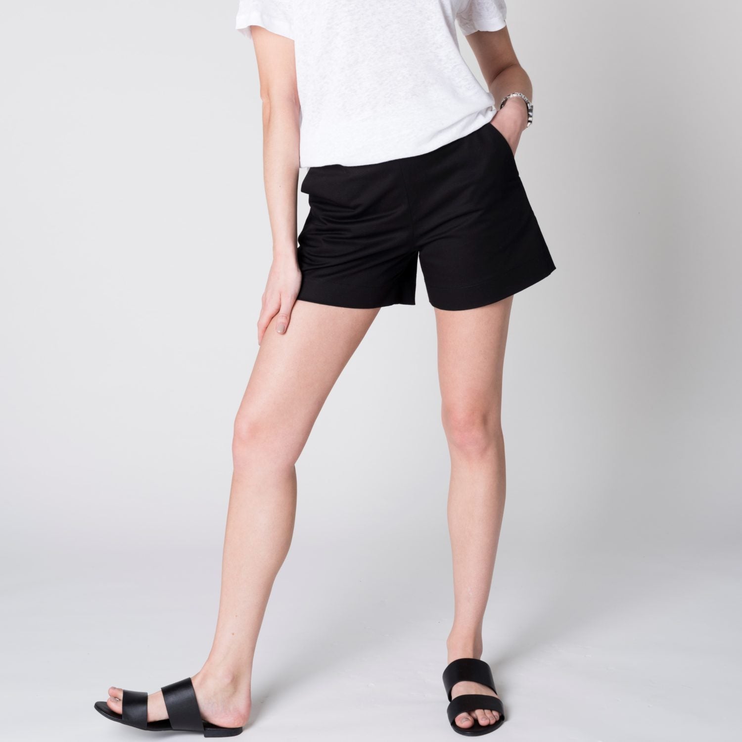JAN N JUNE Shorts "Holly" black