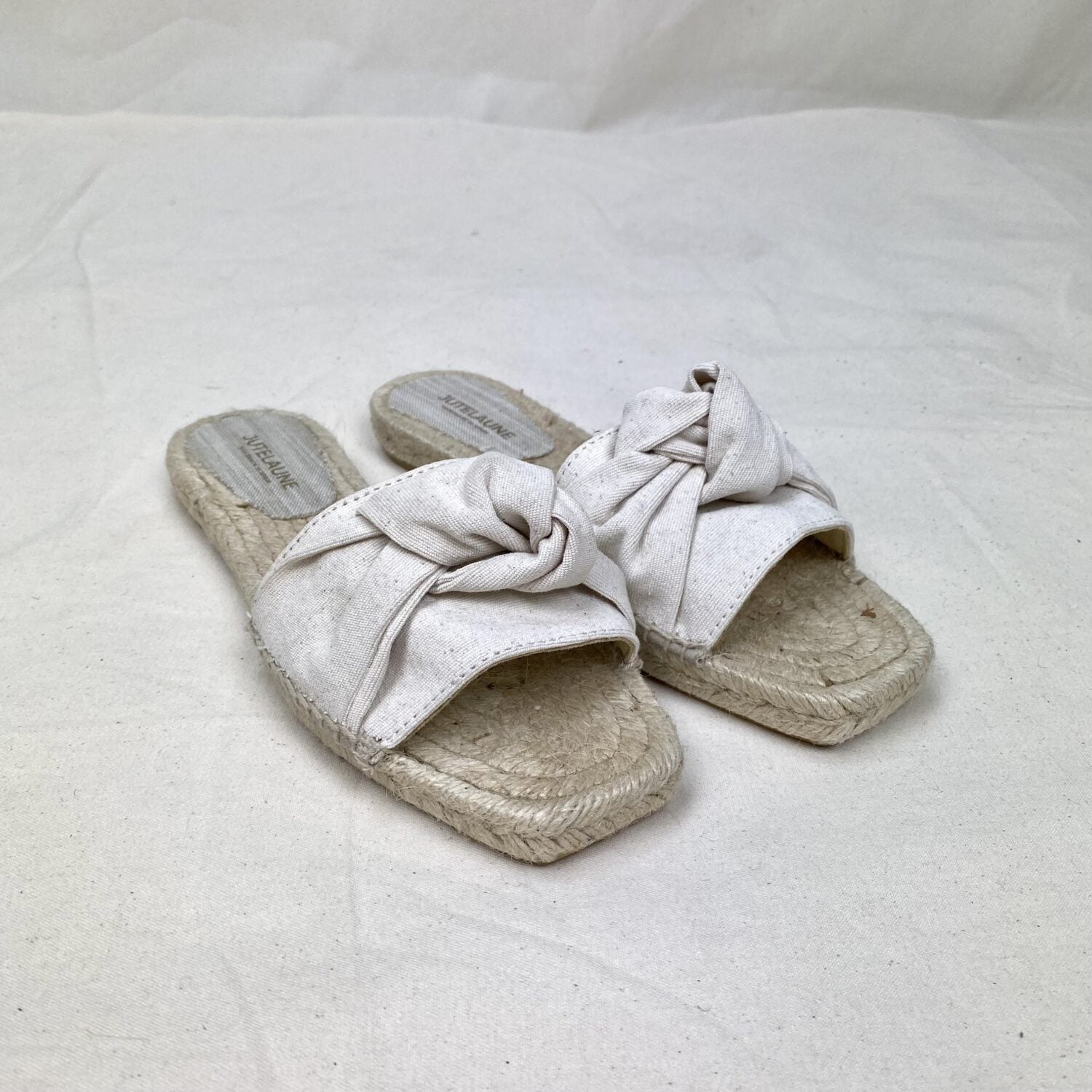 Jutelaune "Knot Flats" Beige