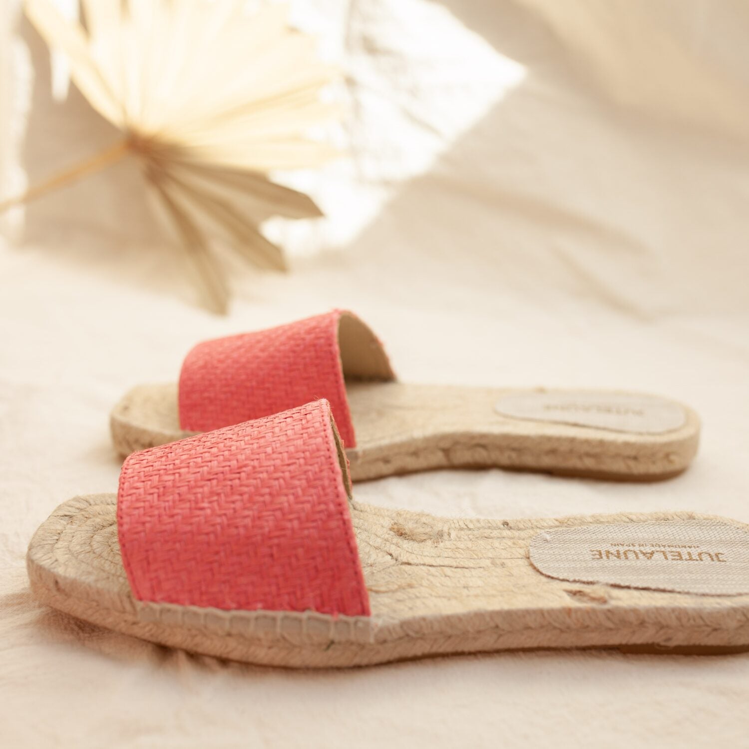 Jutelaune "Vegan Raffia Flats"
