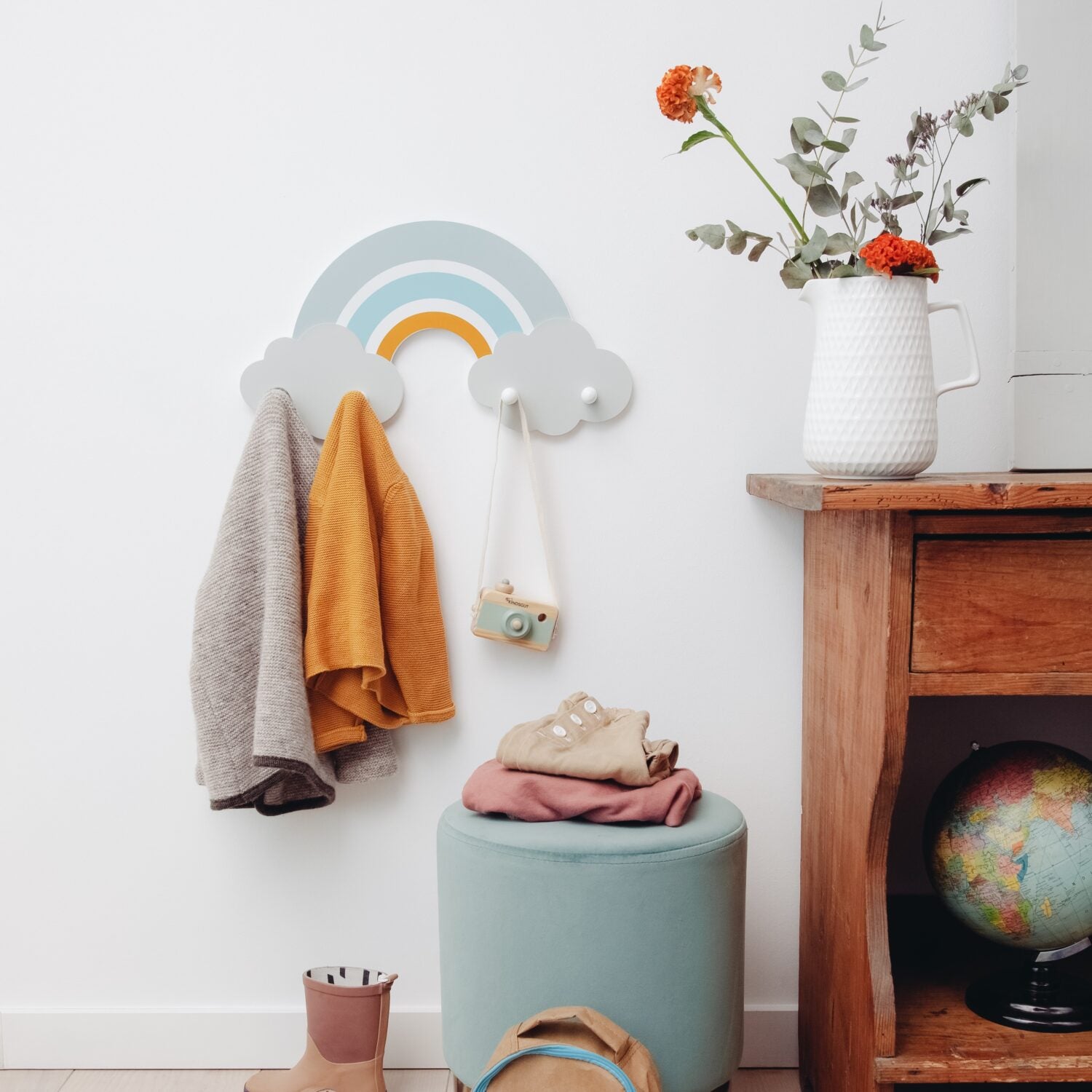 Kindsgut Regenbogen Garderobe "Finn"
