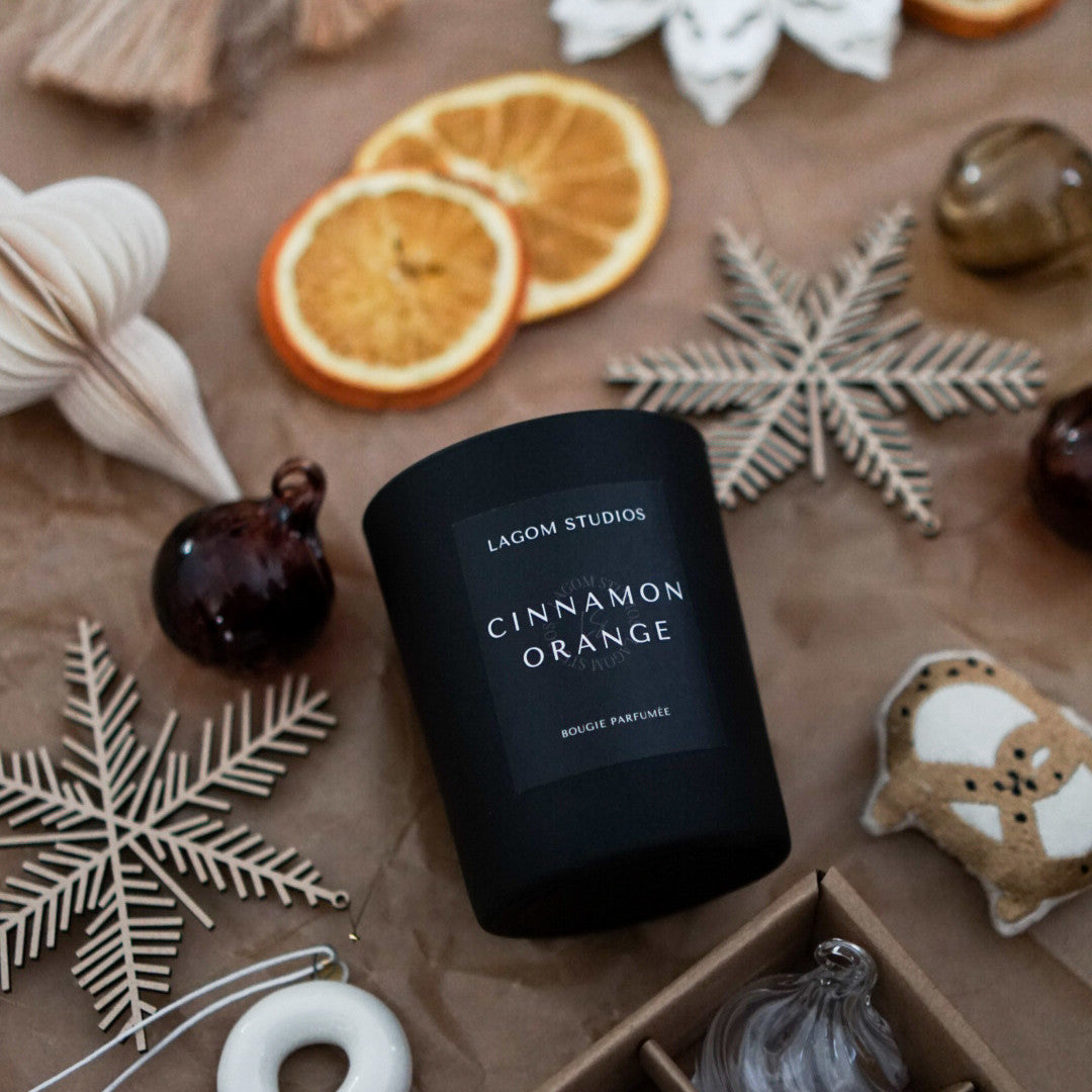 LAGOM STUDIOS Winter Duftkerze "Cinnamon Orange" 180 g