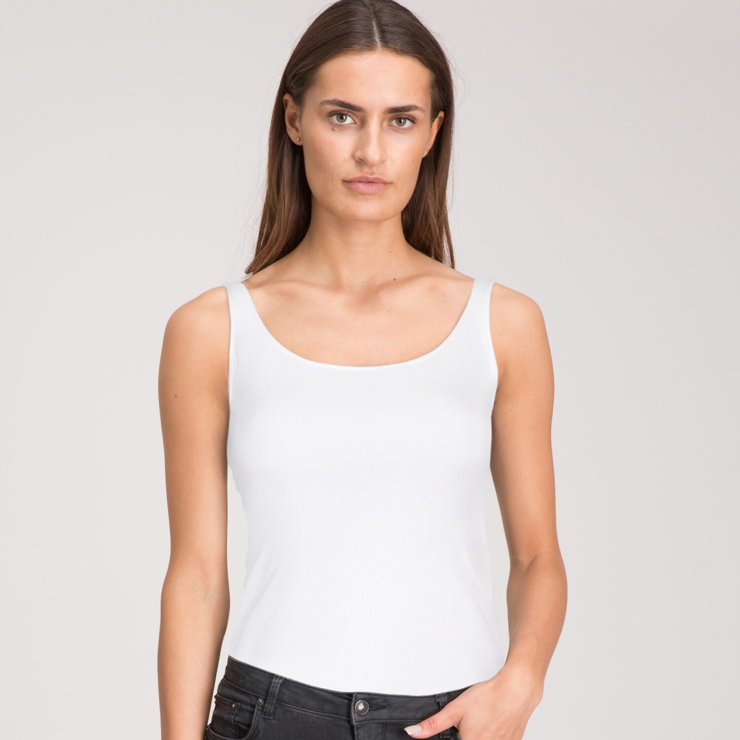 LOVJOI_female_LEITH_WHITE_01