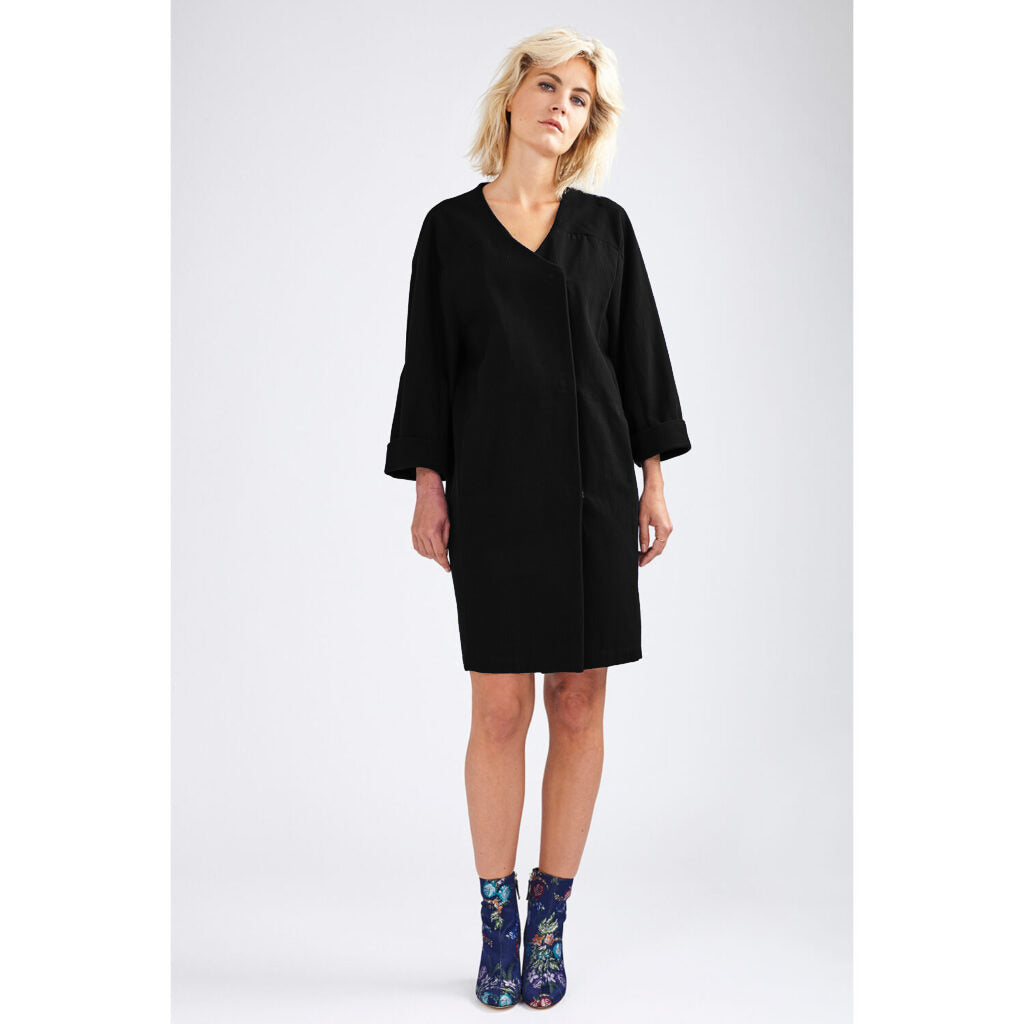 LangerChen_Labelle_black1