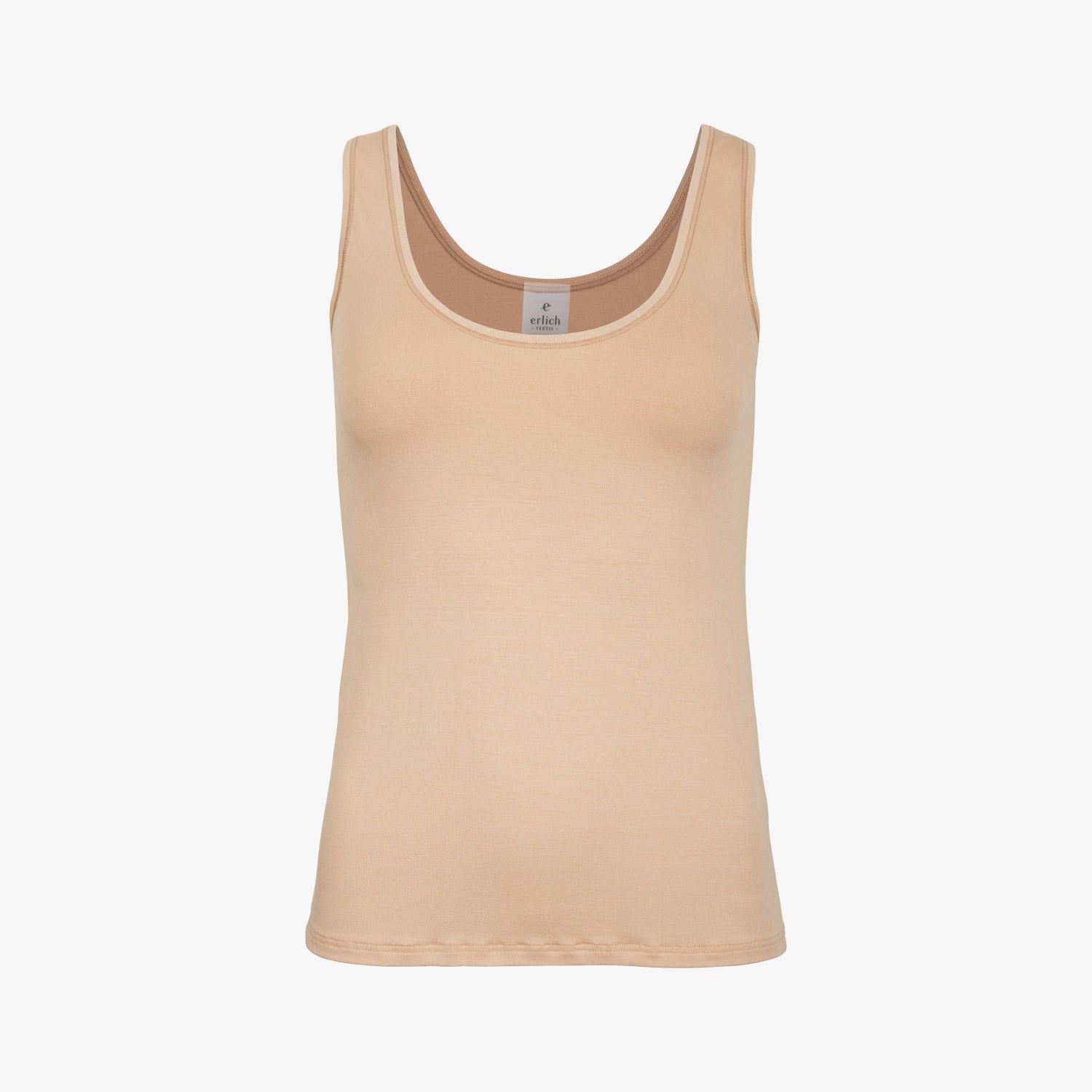Beiges ärmelloses Tanktop vor weißem Hintergrund.