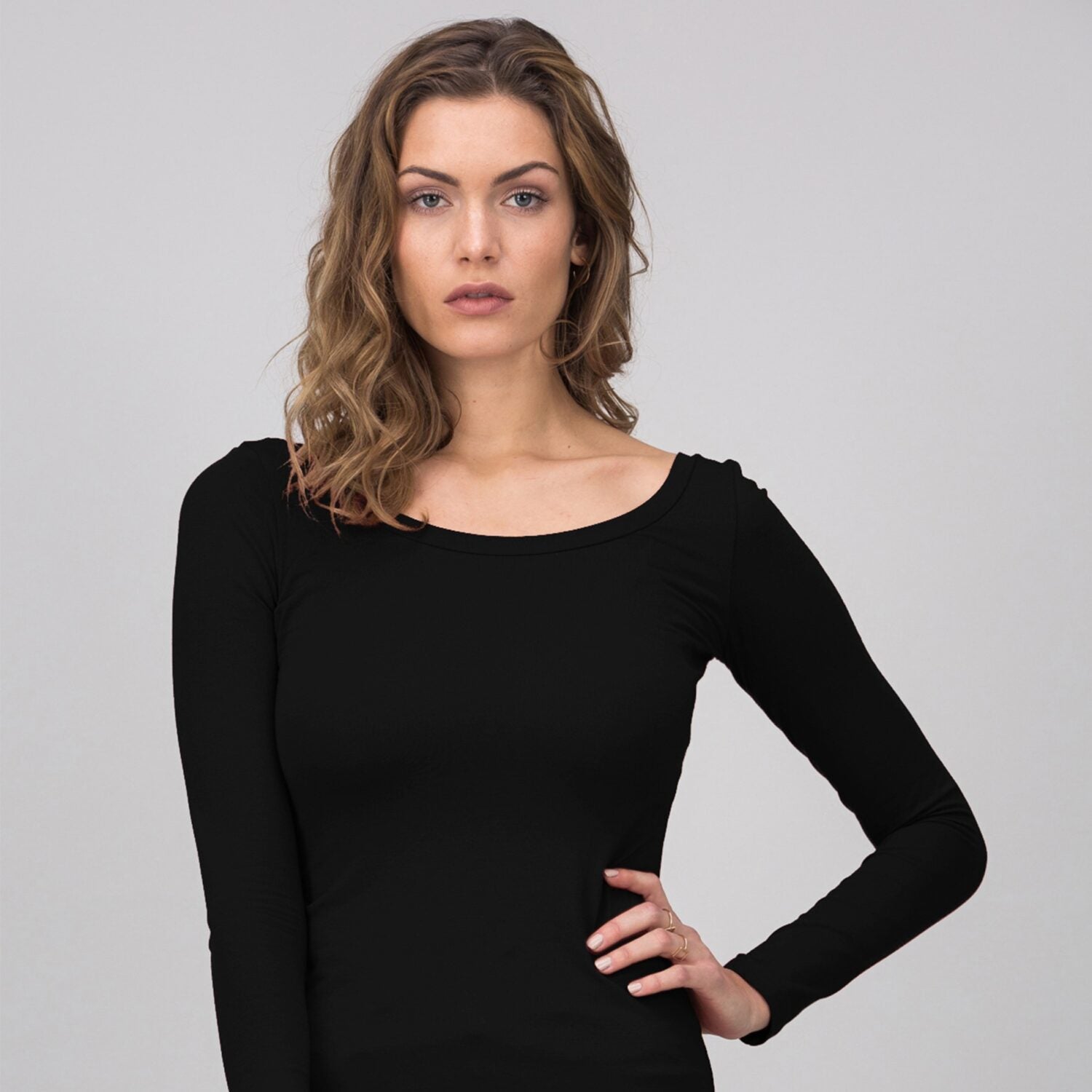 Lovjoi Longsleeve "JUNE" - Schwarz