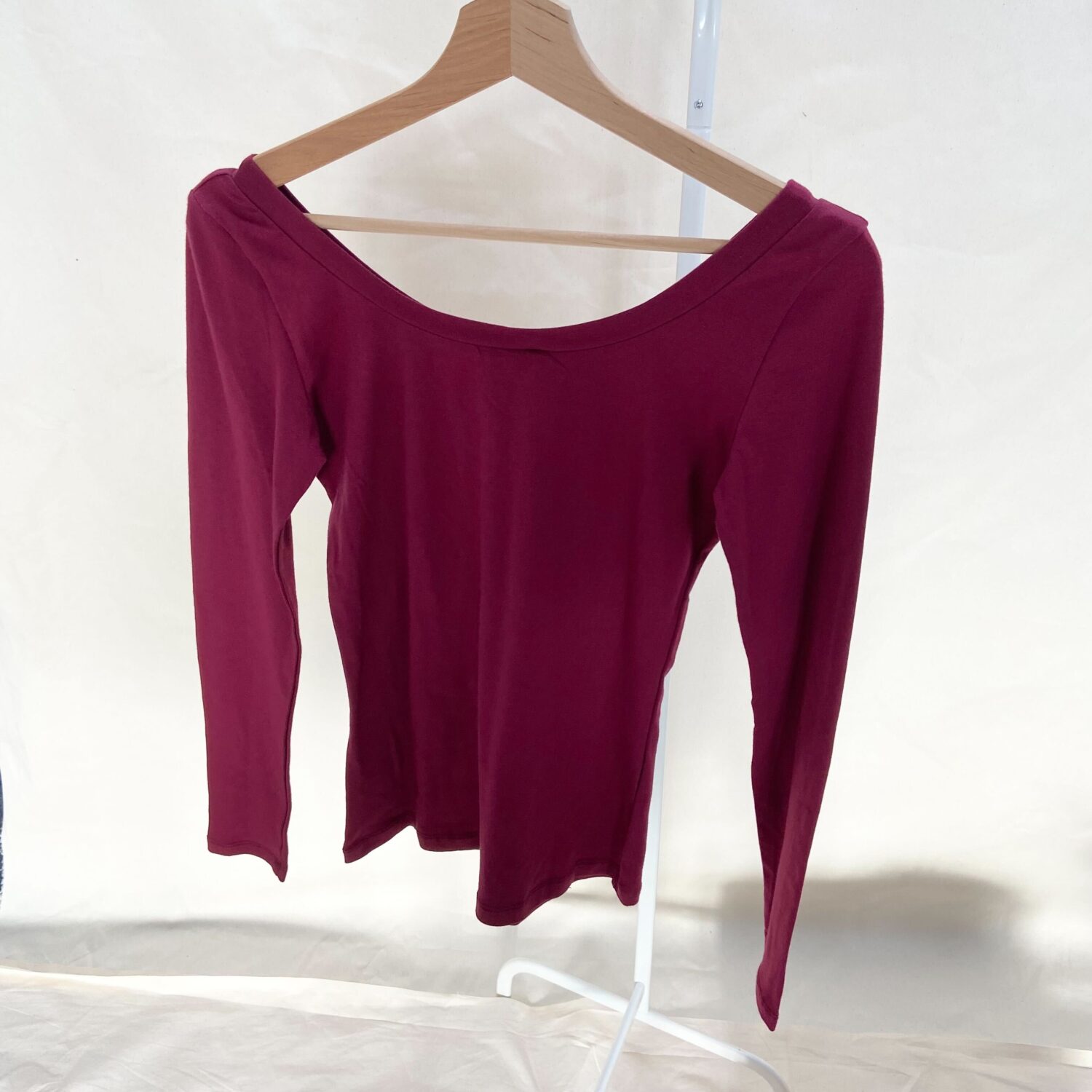 Lovjoi Longsleeve in Brombeere Größe S - Dritte Wahl