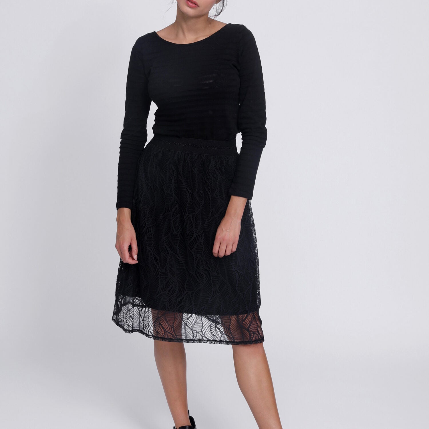 Lovjoi_TARU_Black_02