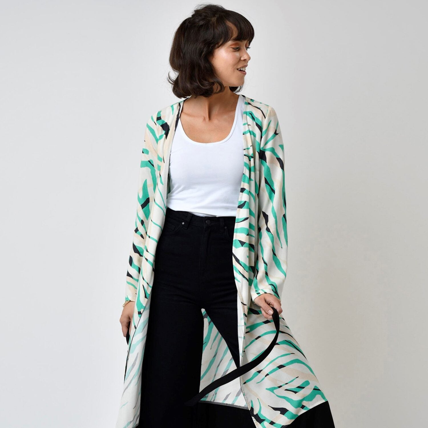 Lovjoi_TencelPrinted_KIMONODRESS-ILVESE_WildJungle_02