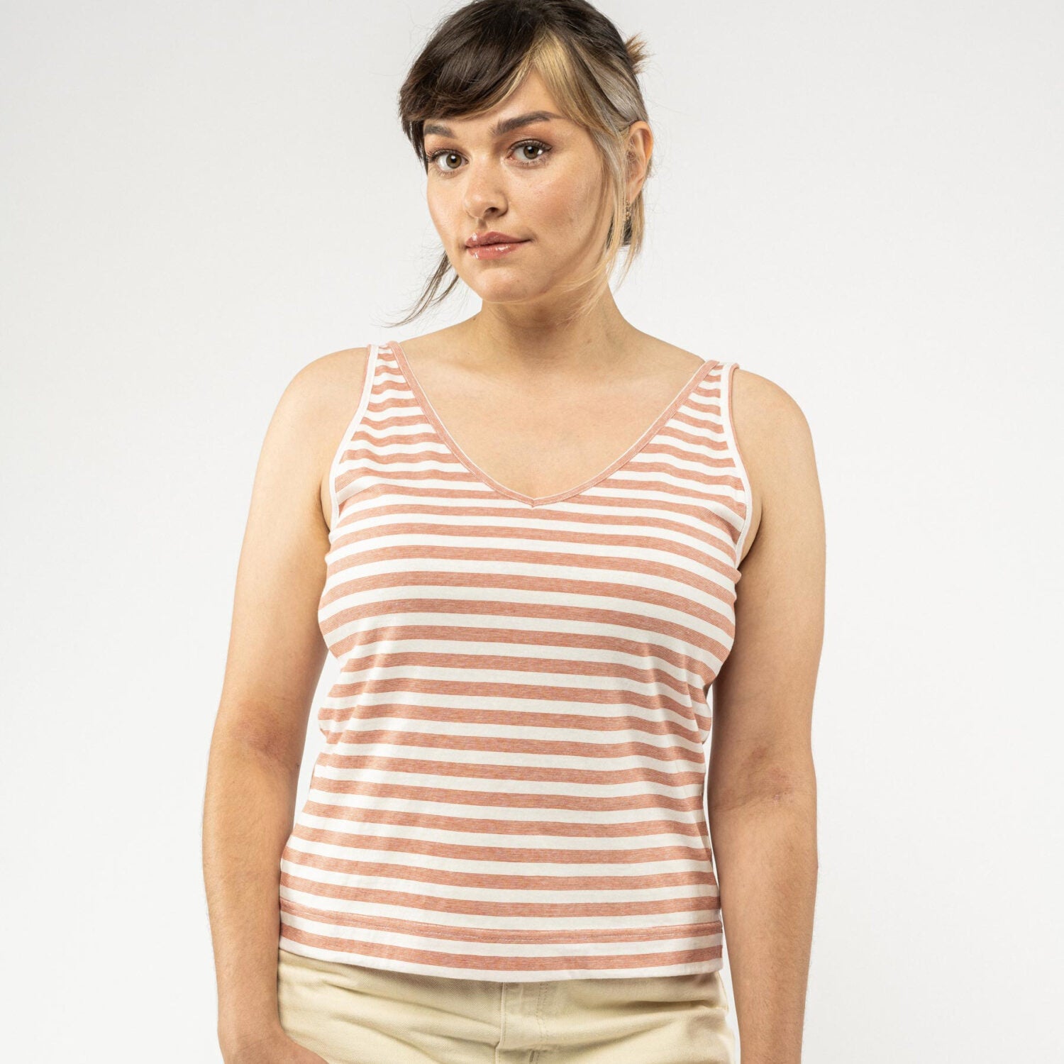 MELA Damen Top "PINA" Thin Stripes Terracotta