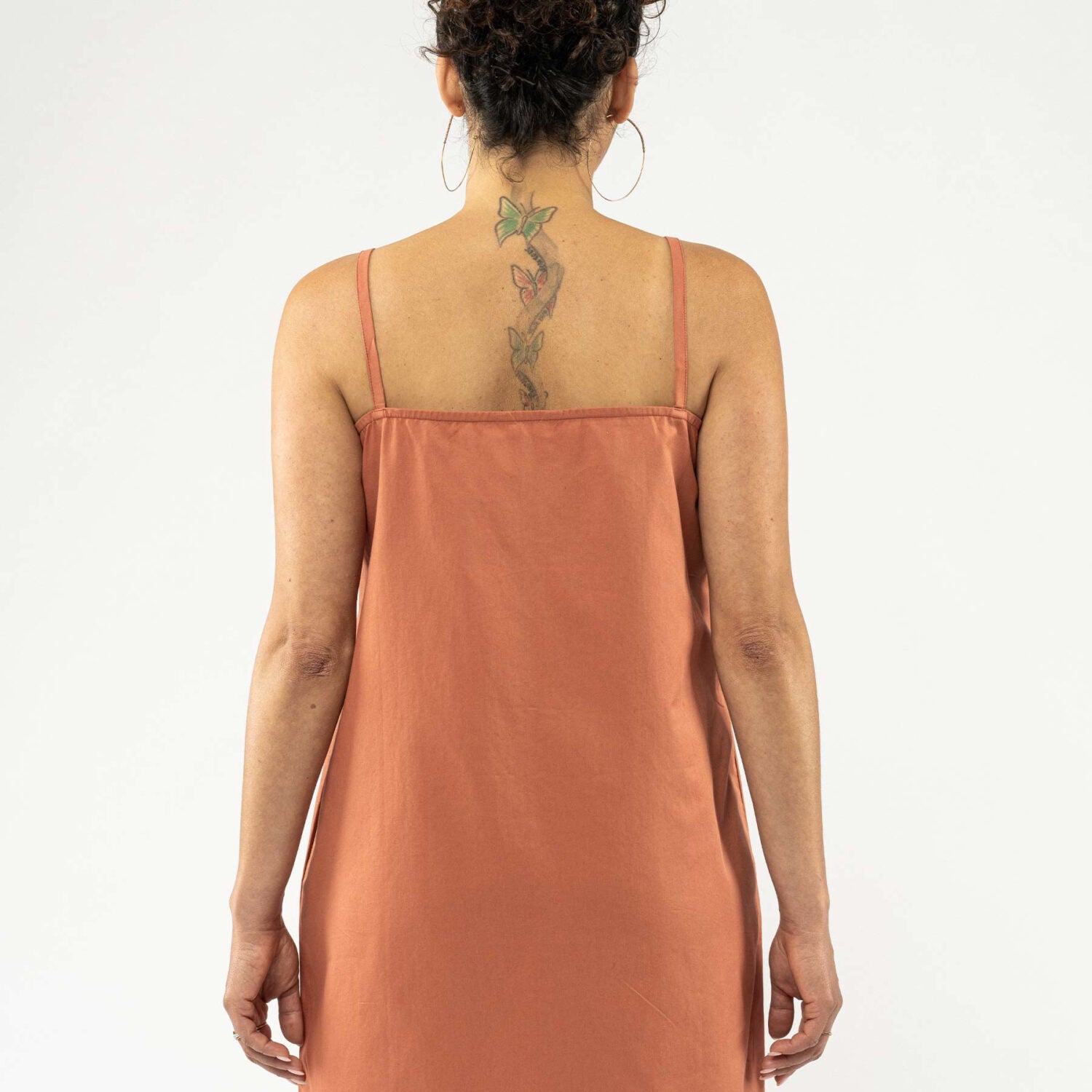 MELA Trägerkleid mit Knopfleiste MAJANDRA - Coral_3