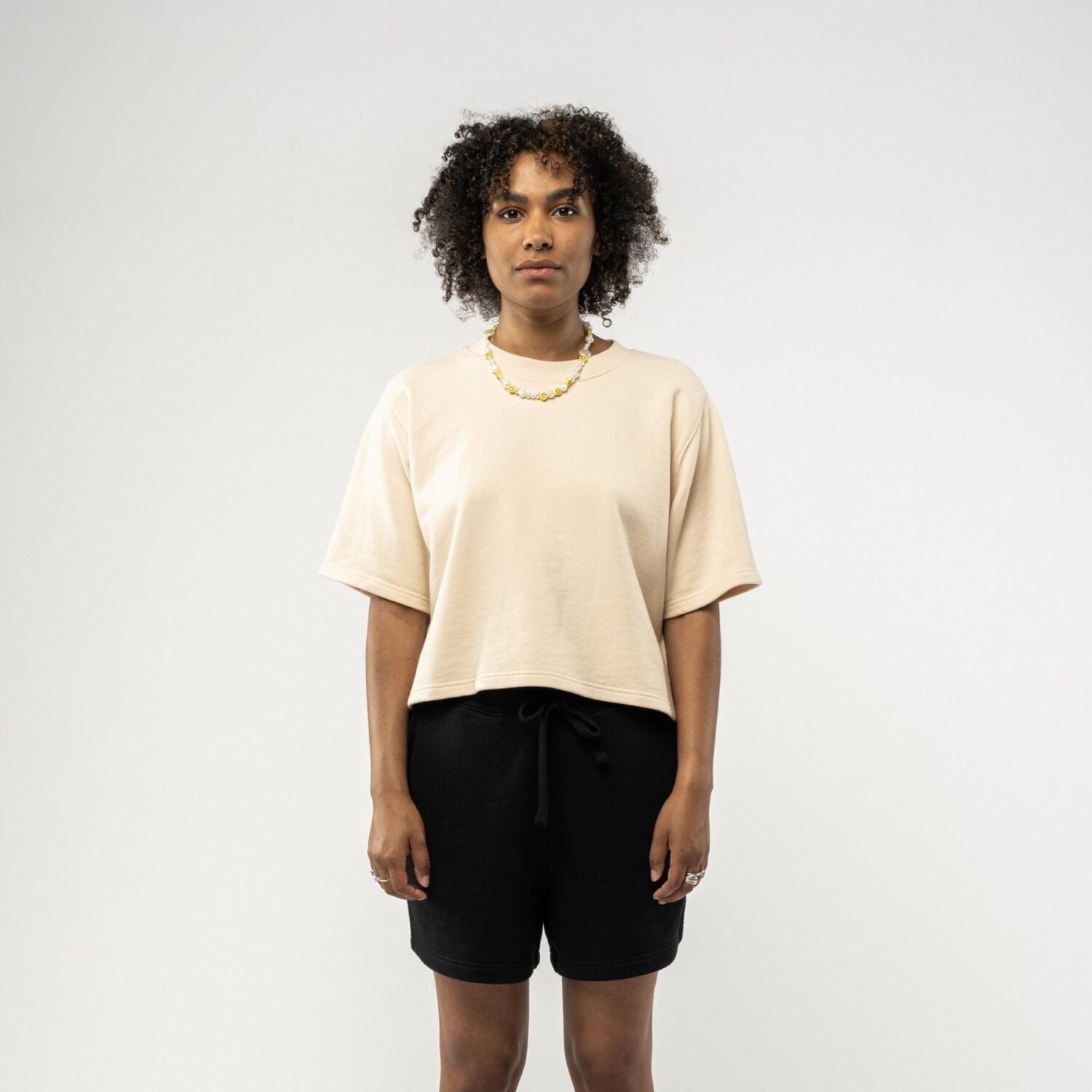 MELA Damen French Terry Shorts "AARANY" - Schwarz
