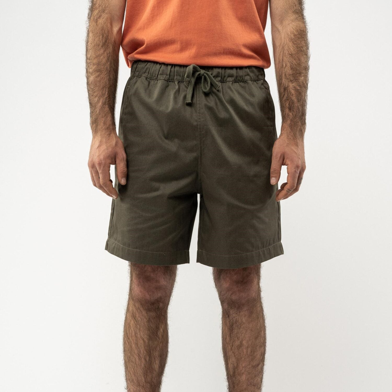 MELA Herren Shorts mit elastischem Bund "MOHIT" - Dark Olive