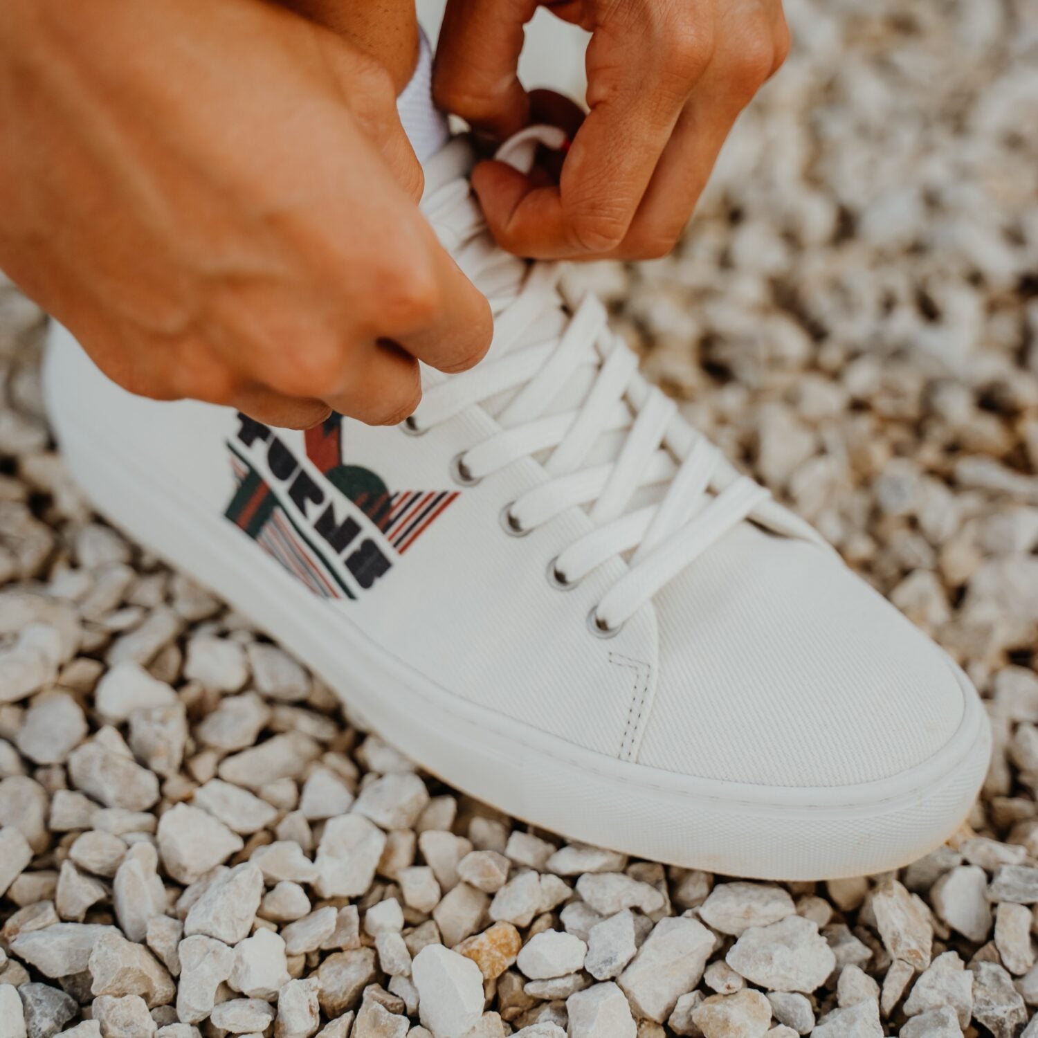 MyTurns Sneaker "Modell 00" dark red olive black