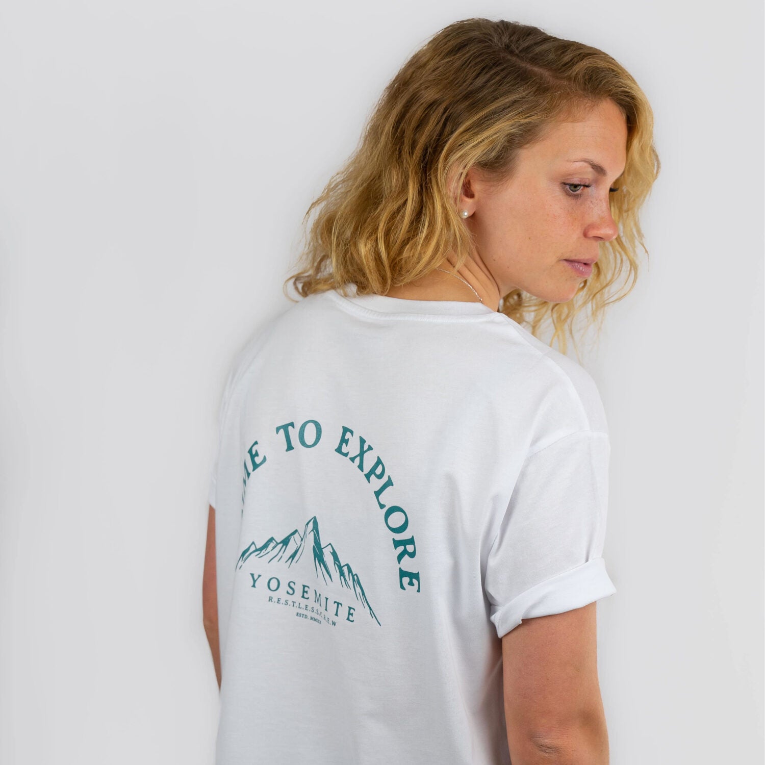 Restless Crew Damen T-Shirt YOSEMITE - White_1.5