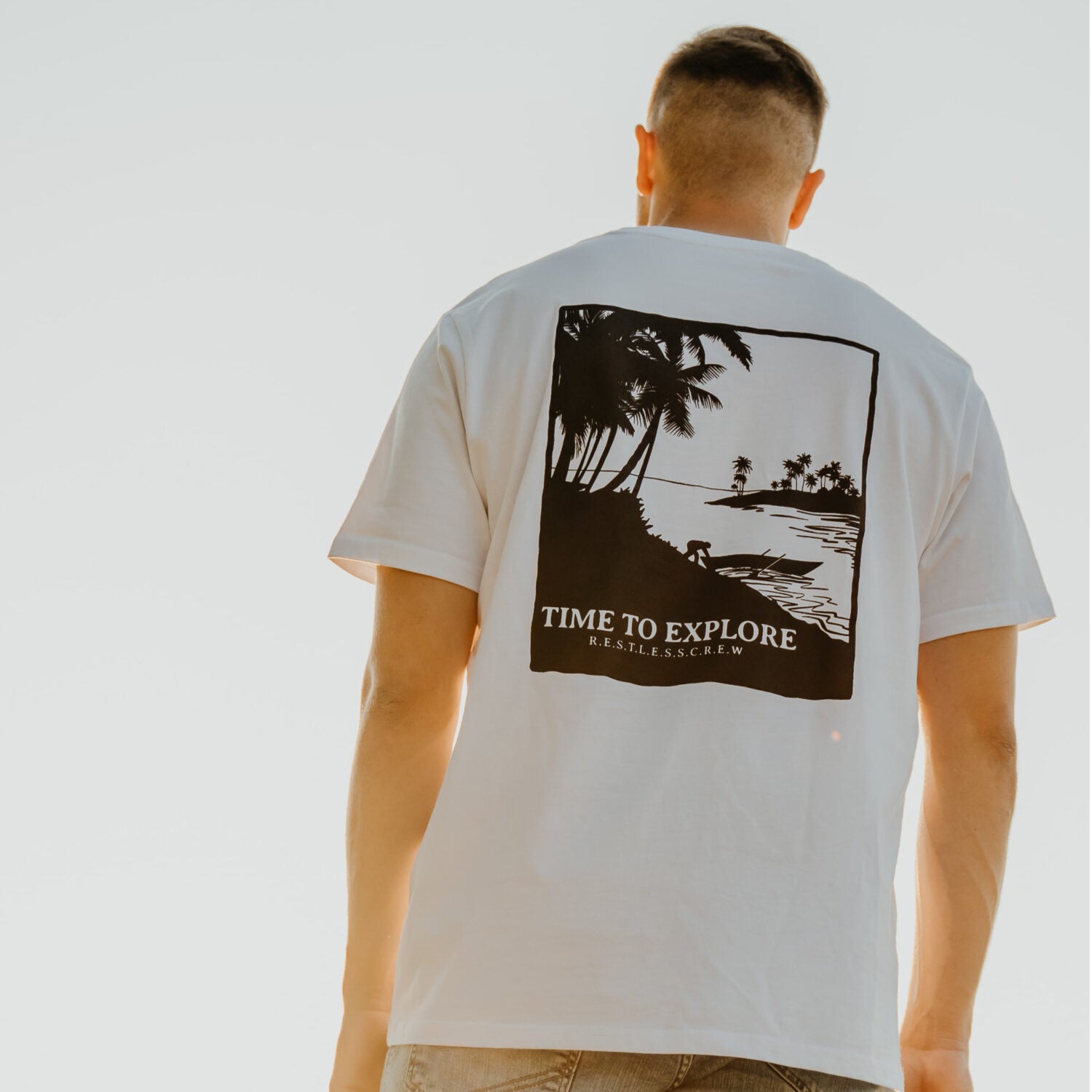 Restless Crew Unisex T-Shirt "BOAT ISLAND" - White