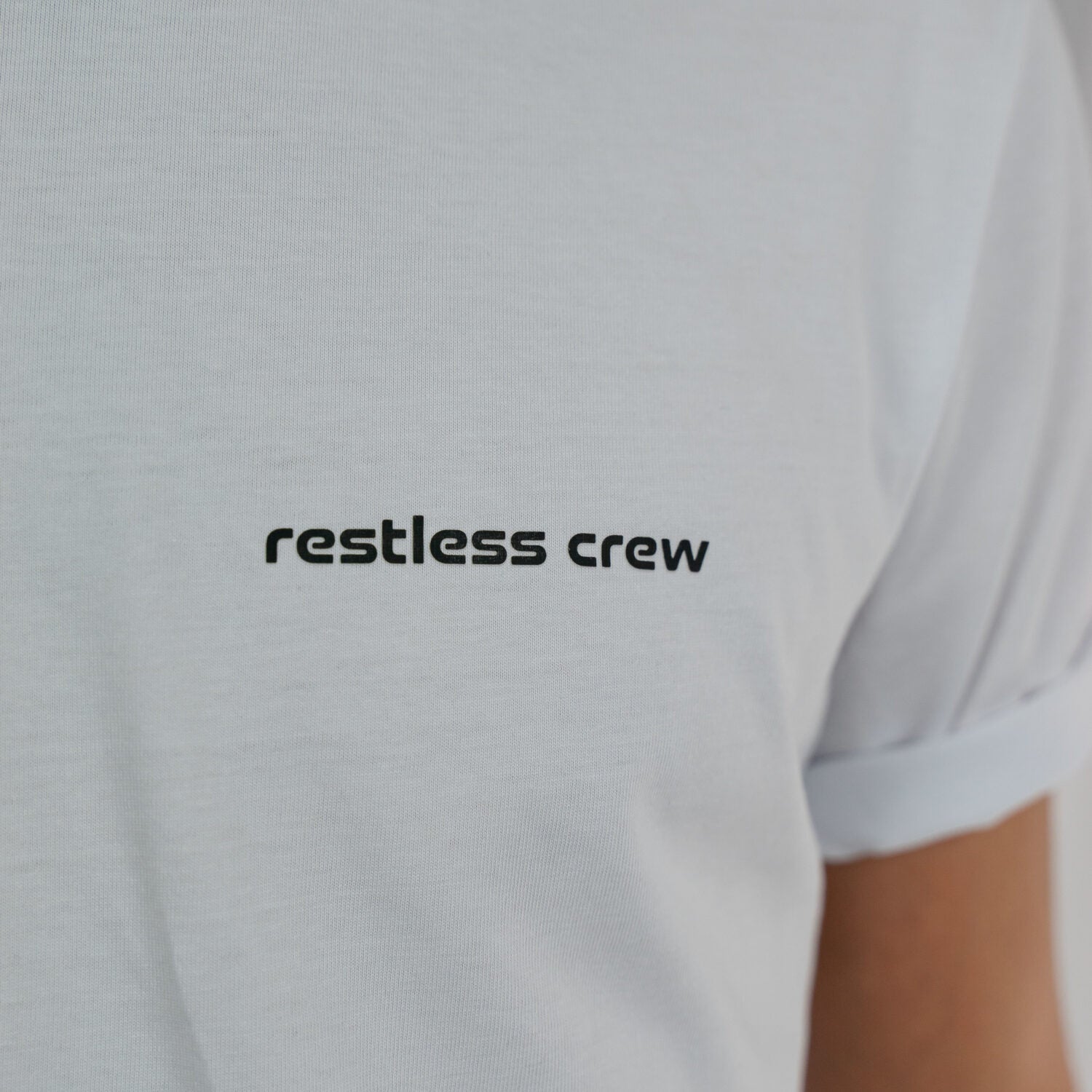 Restless Crew Unisex T-Shirt "BOAT ISLAND" - White