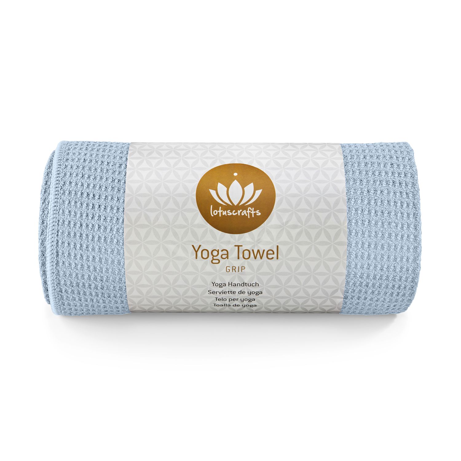 Hellblaues Yogahandtuch von Lotuscrafts, gerollt mit einer weißen Banderole mit goldfarbenem Logo und Text.