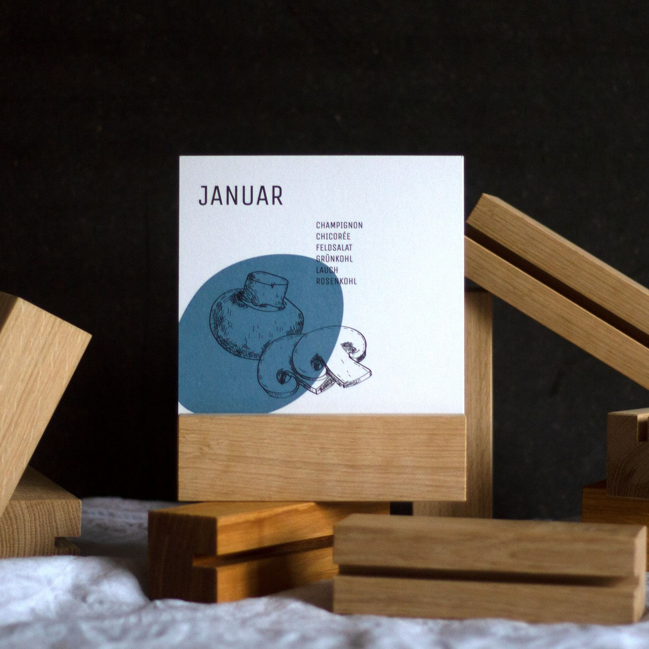 Zeit für Gutes "Saisonkalender für Obst, Gemüse & Salat" mit Holzsockel