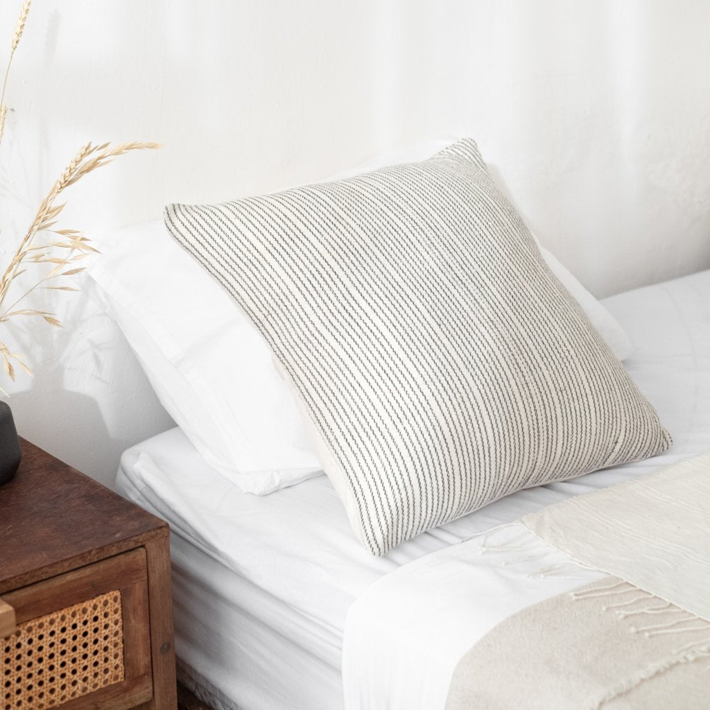 atisan Kissenhülle Lupa aus Bananenfaser und Baumwolle