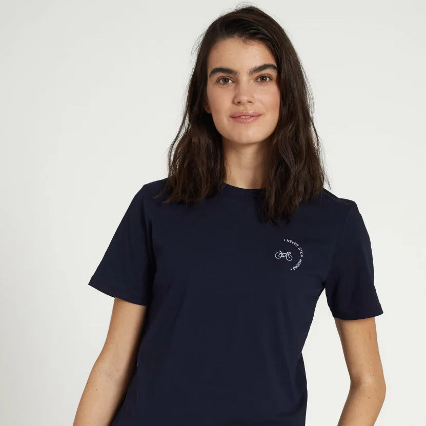 recolution Damen T-Shirt "LILY #NEVERSTOP Print" - Dark Navy Shirts & Tops