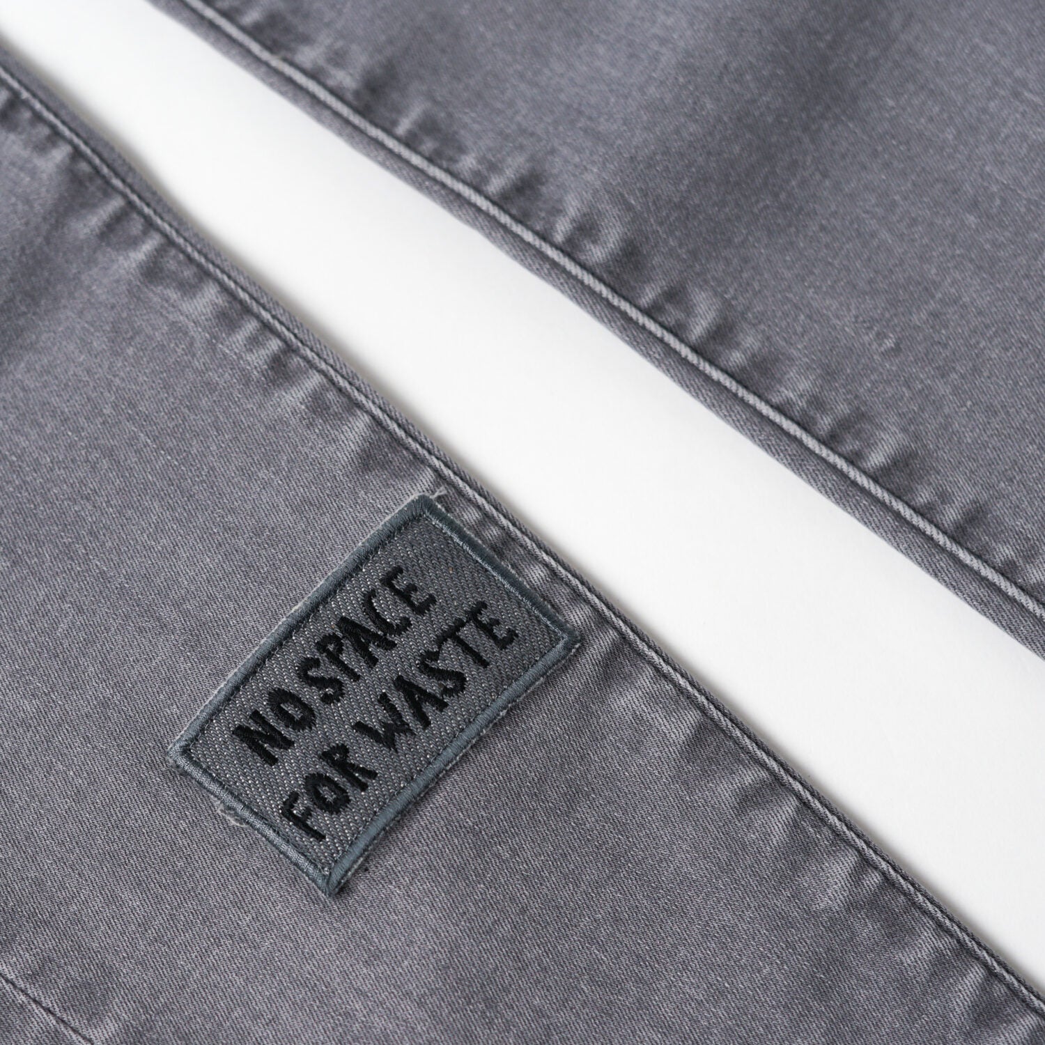 DAWN Denim "Art on broken pieces" DEW Flared