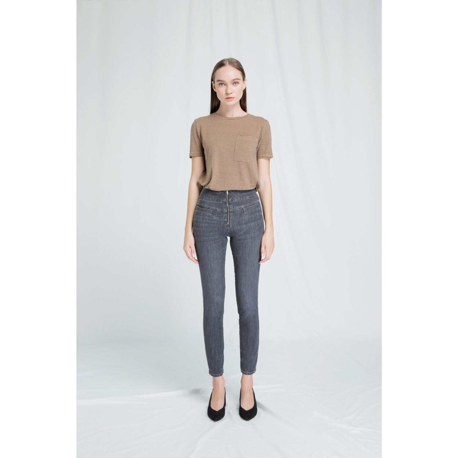 DAWN Denim "Art on broken pieces" SUN UP Skinny 29 Medium Grey