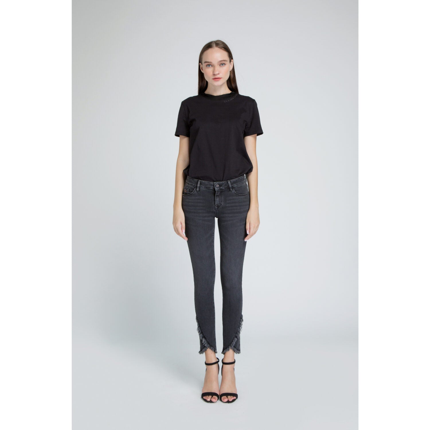 DAWN Denim "Art on broken pieces" GOOD MORNING Super Skinny 29 Medium Grey