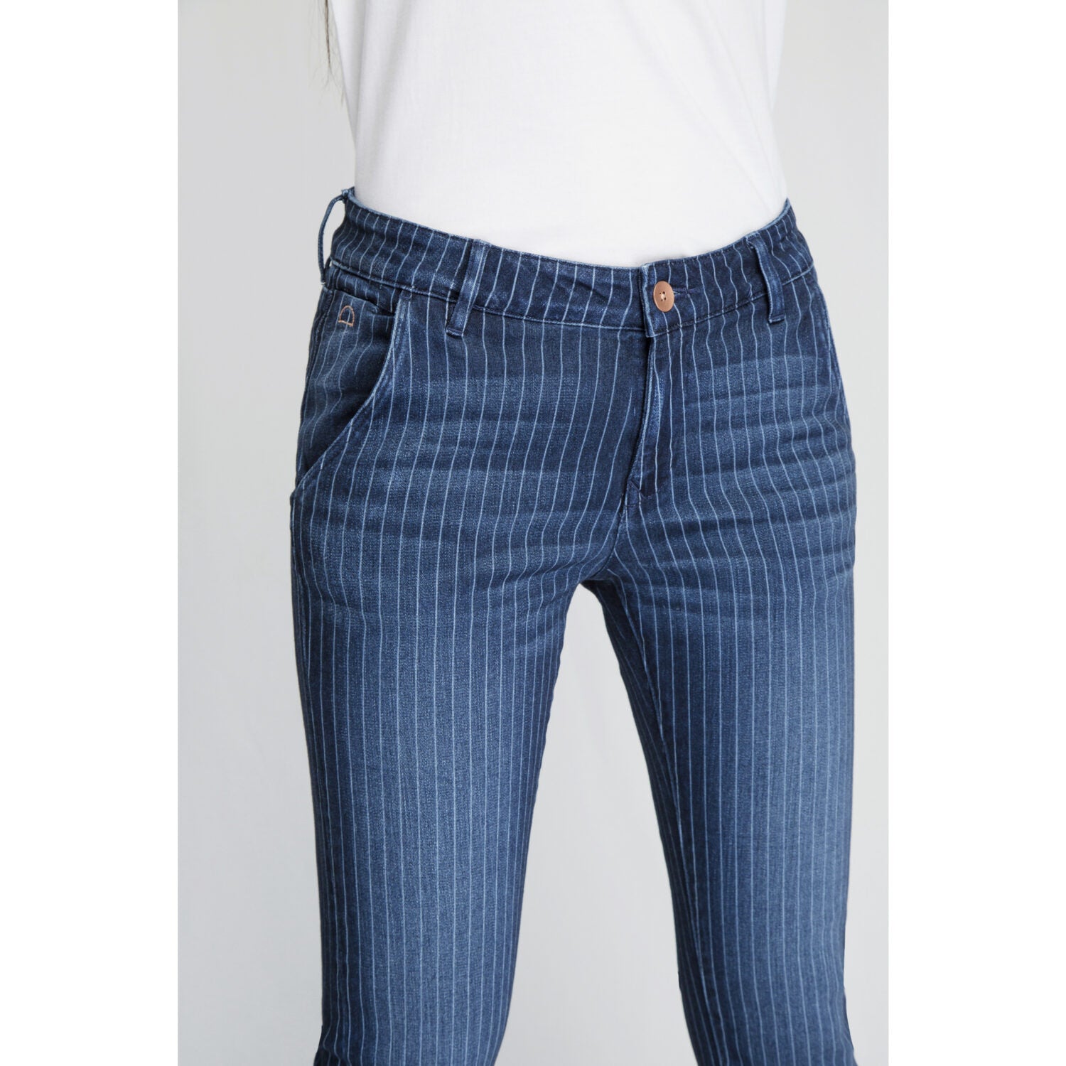 Dawn Denim "Art on broken pieces" Heaven - Boyfriend