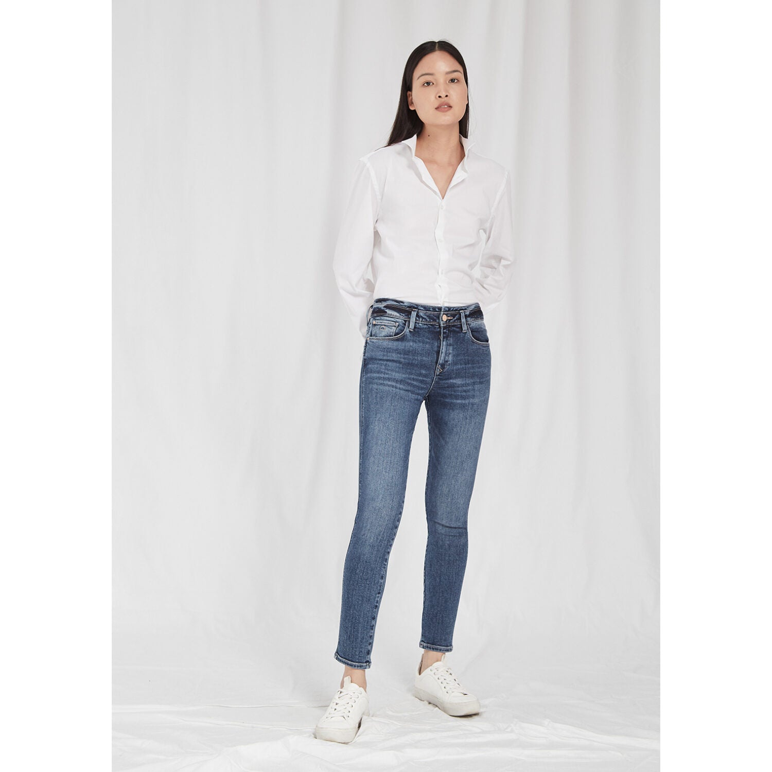 DAWN Denim "Art on broken pieces" SUN UP Skinny Indigo Basic