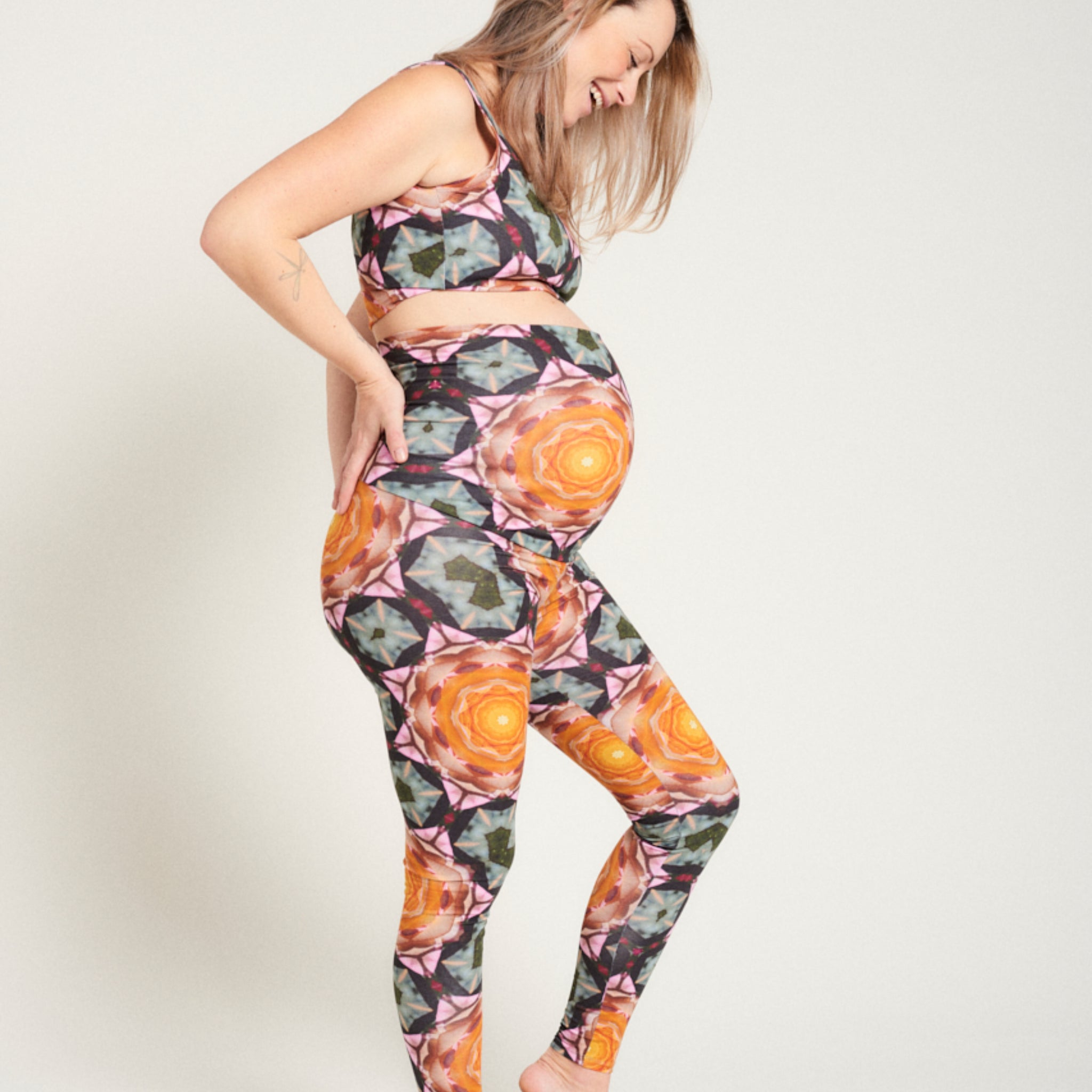 BUDEVI Mama Yoga Leggings M La Rosa